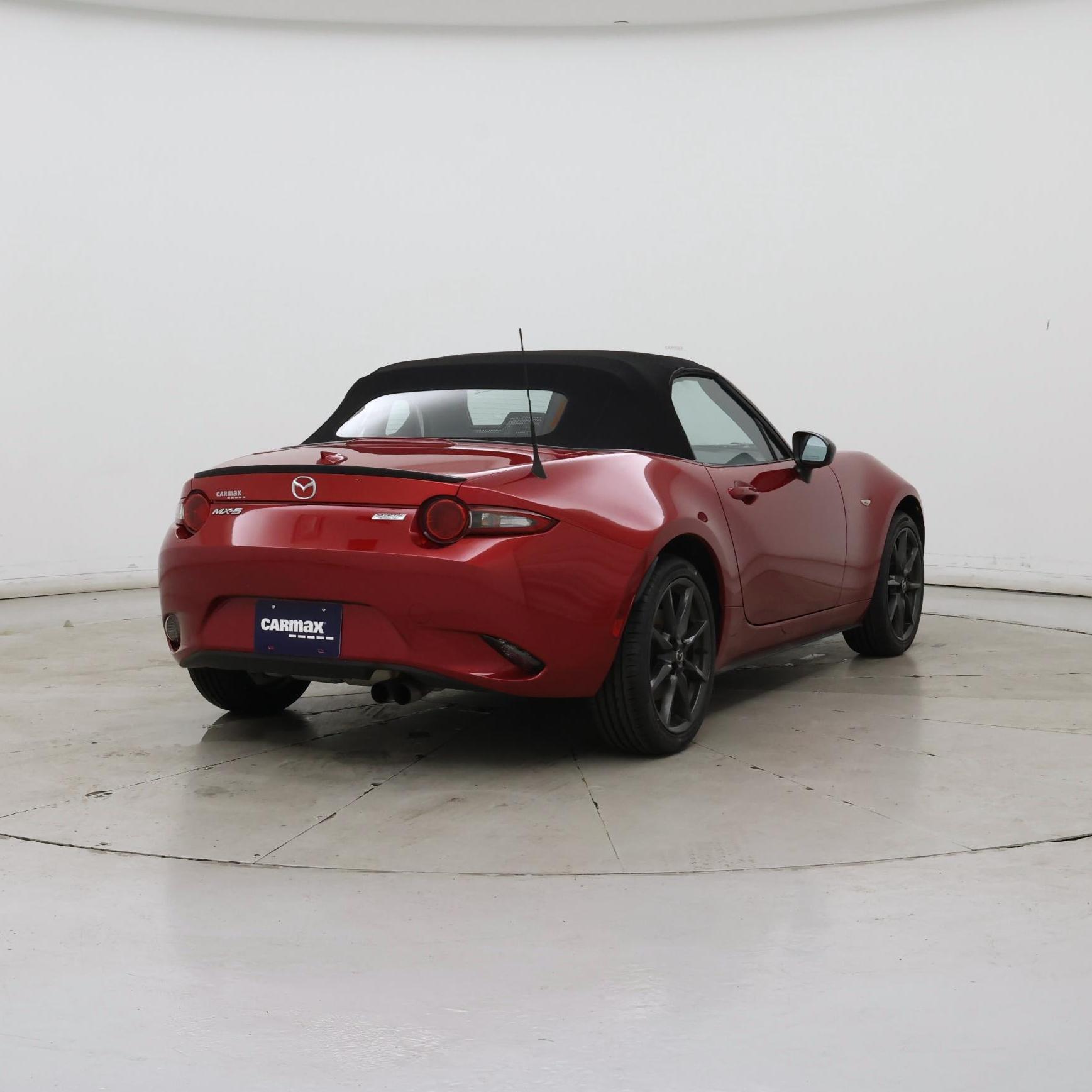 Thumbnail: 2016 Mazda MX-5 Miata - 8
