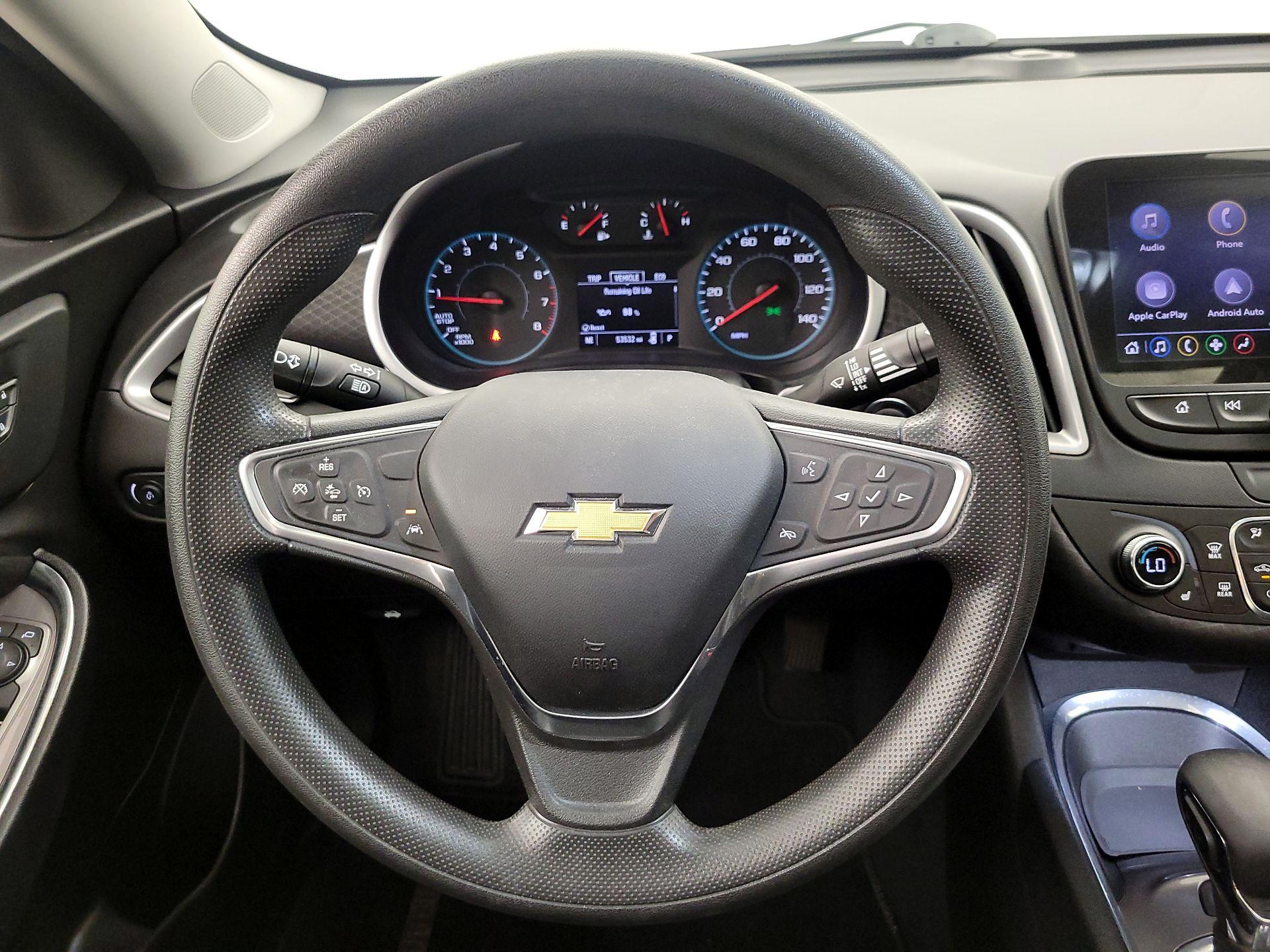 Thumbnail: 2022 Chevrolet Malibu - 10