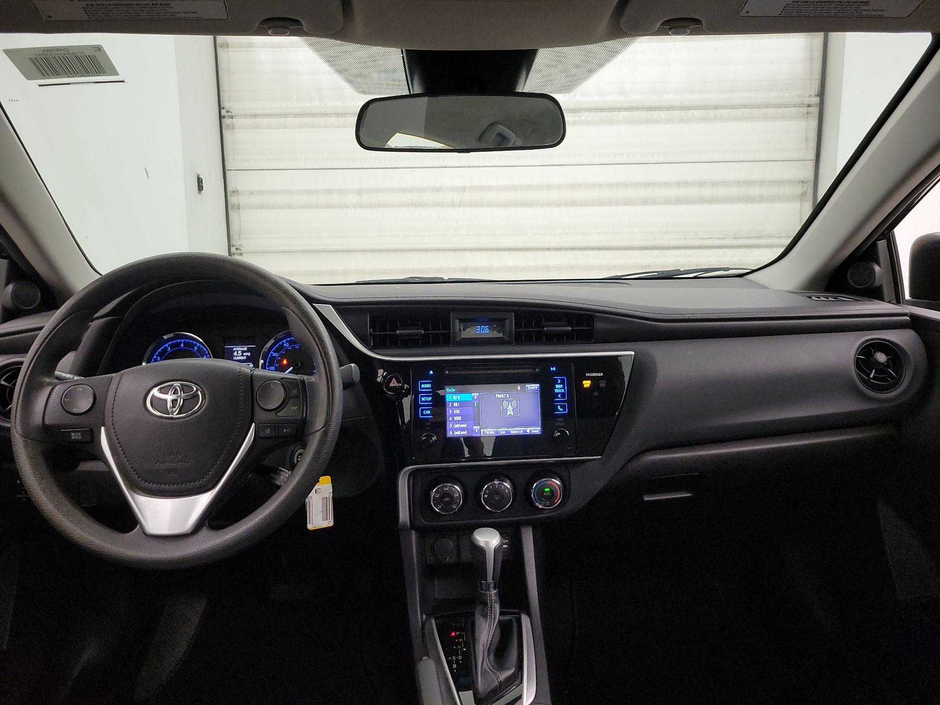Thumbnail: 2017 Toyota Corolla - 9