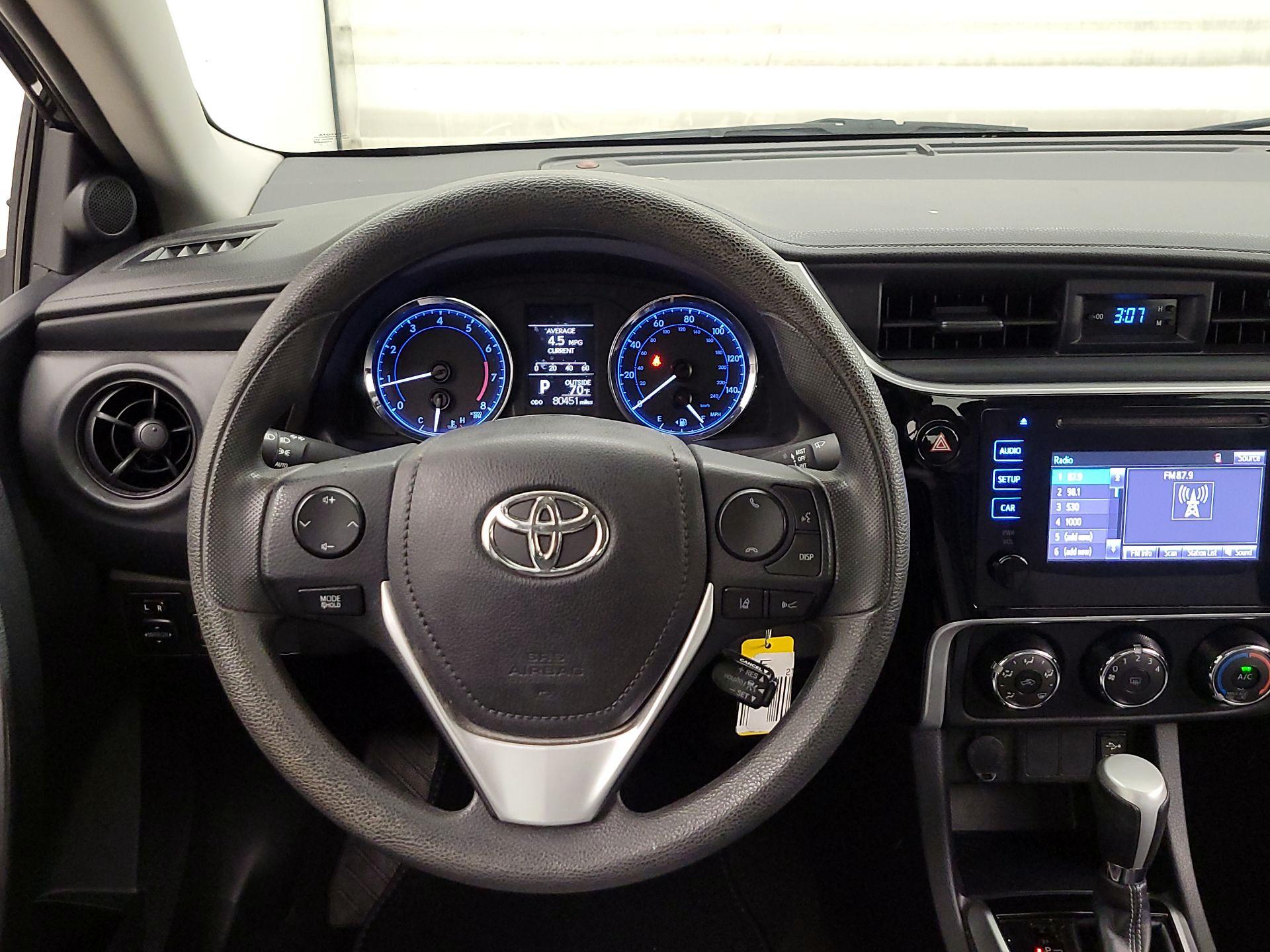 Thumbnail: 2017 Toyota Corolla - 10
