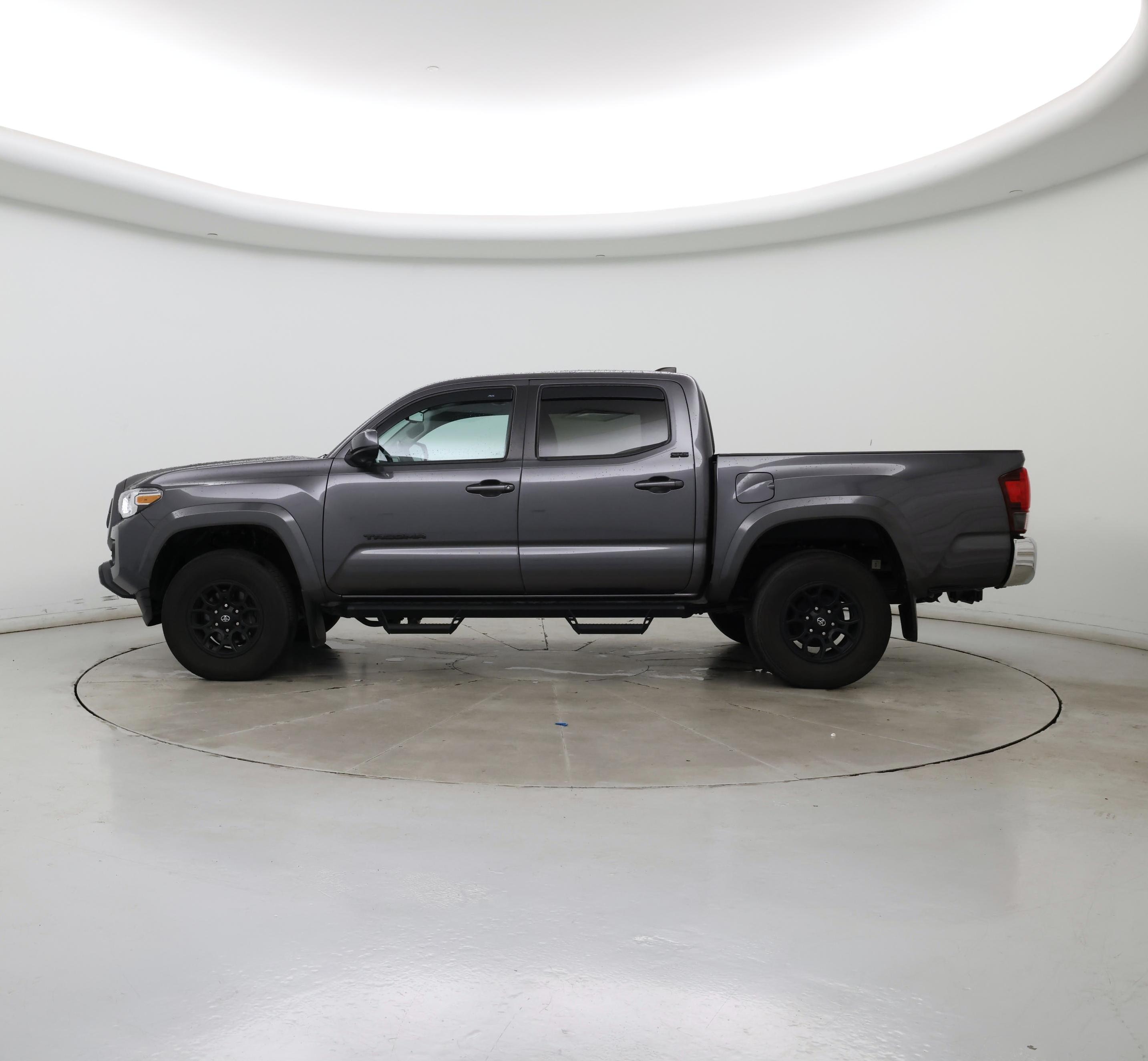 Thumbnail: 2022 Toyota Tacoma - 3