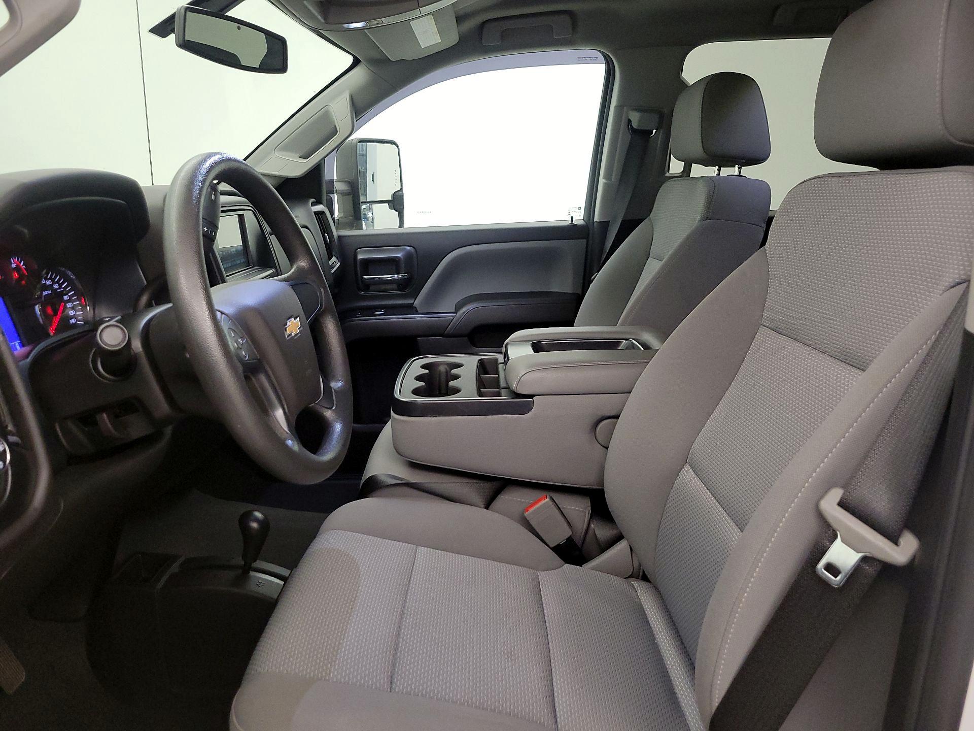 Thumbnail: 2019 Chevrolet Silverado 3500 - 11
