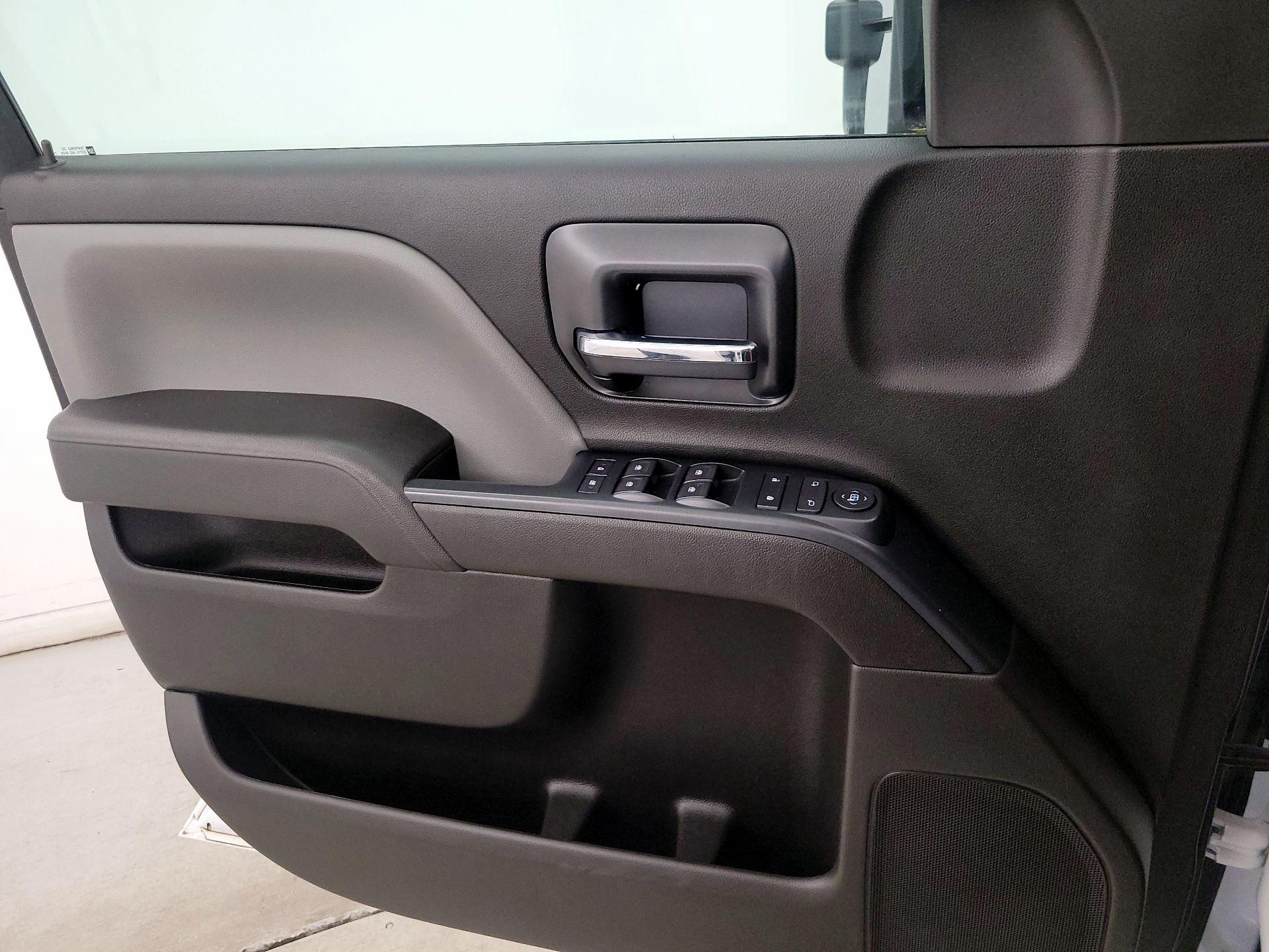 Thumbnail: 2019 Chevrolet Silverado 3500 - 12
