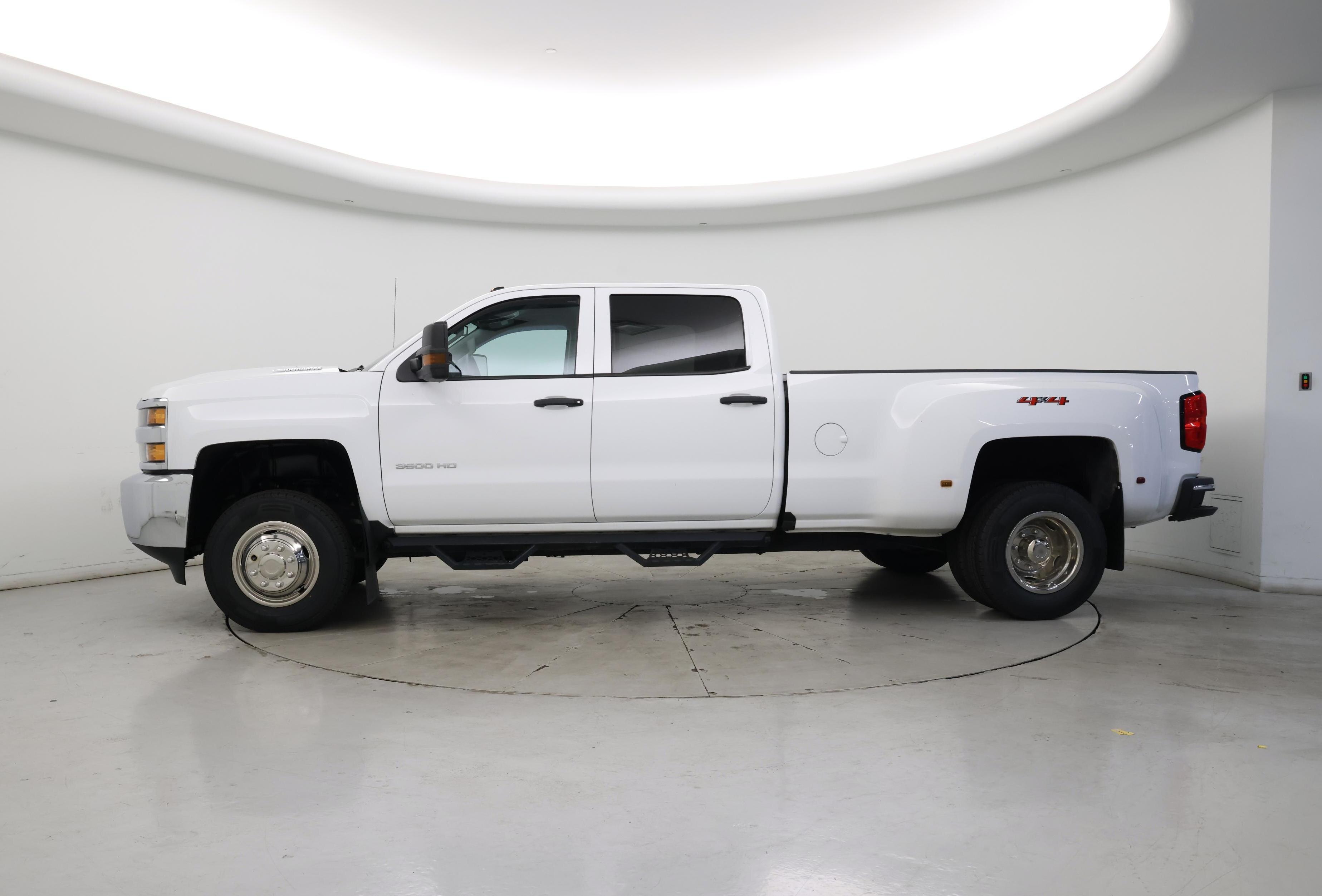 Thumbnail: 2019 Chevrolet Silverado 3500 - 3