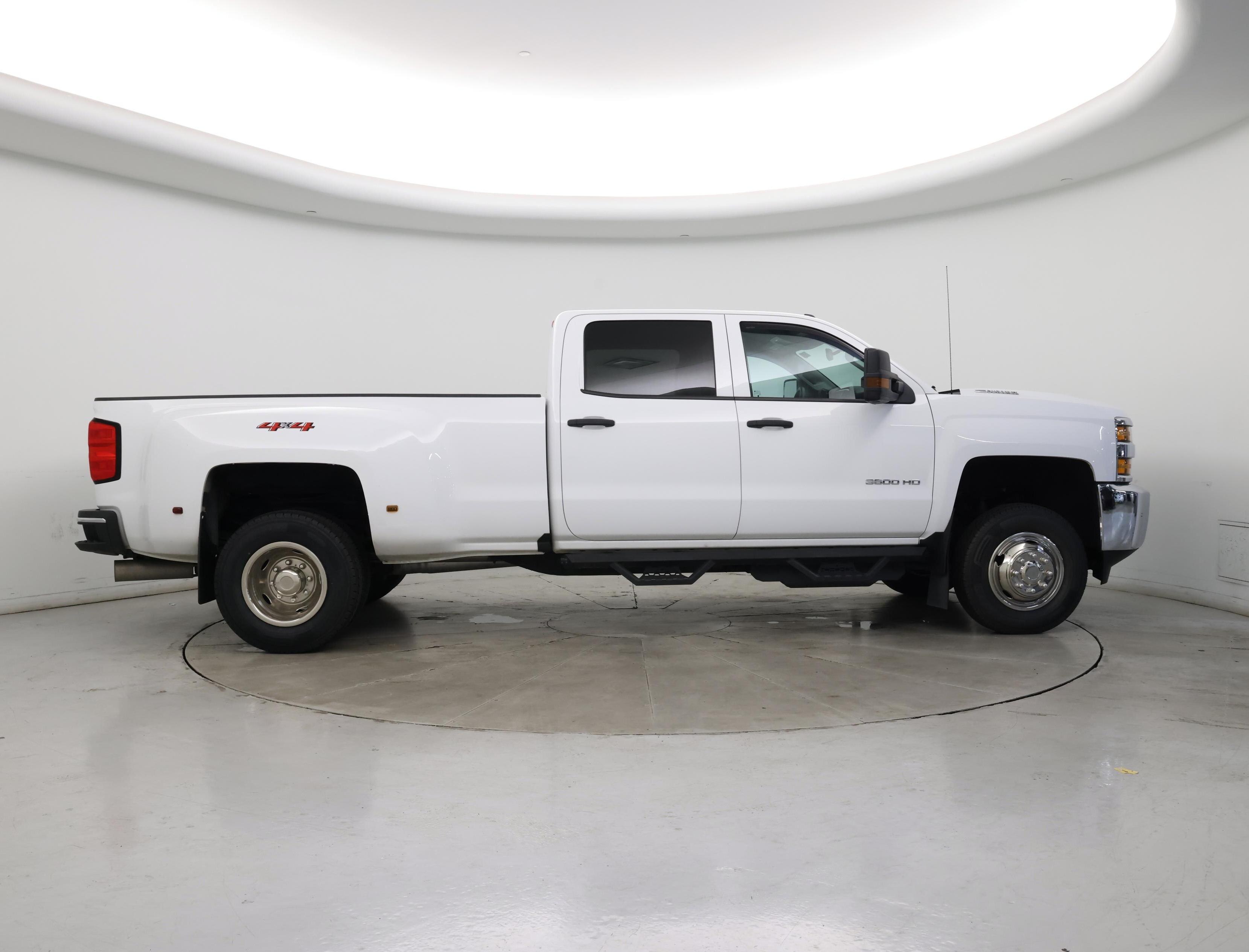 Thumbnail: 2019 Chevrolet Silverado 3500 - 7