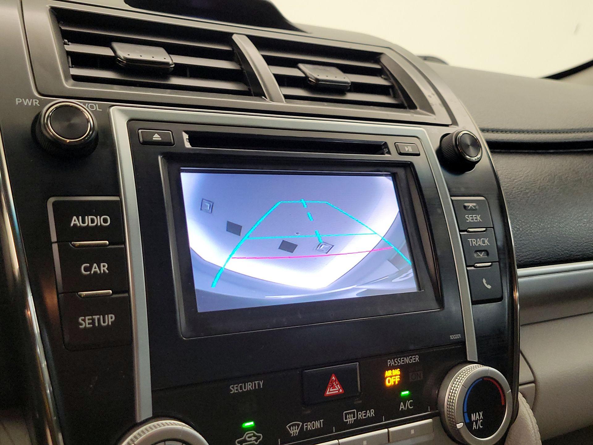 Thumbnail: 2014 Toyota Camry - 13