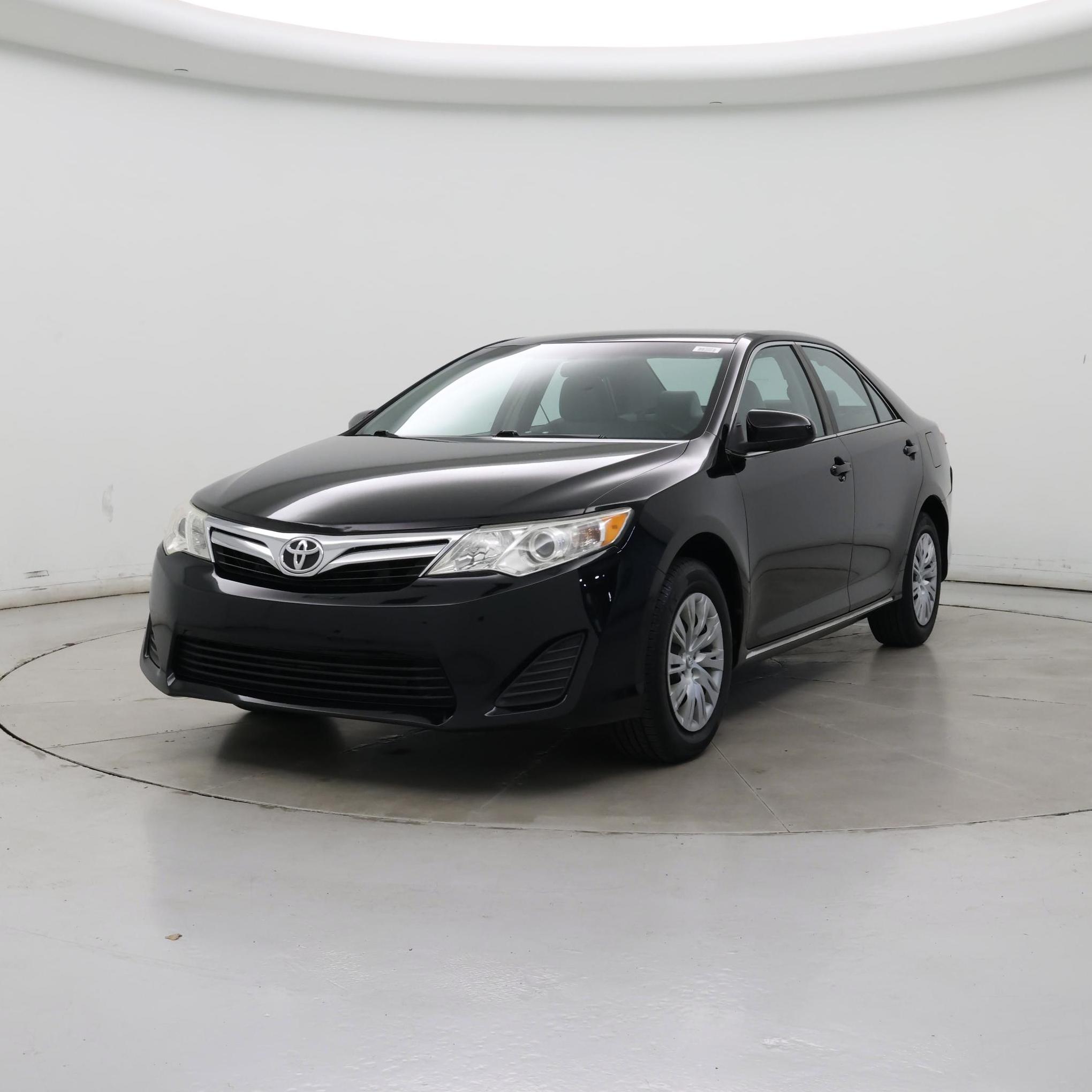 Thumbnail: 2014 Toyota Camry - 4