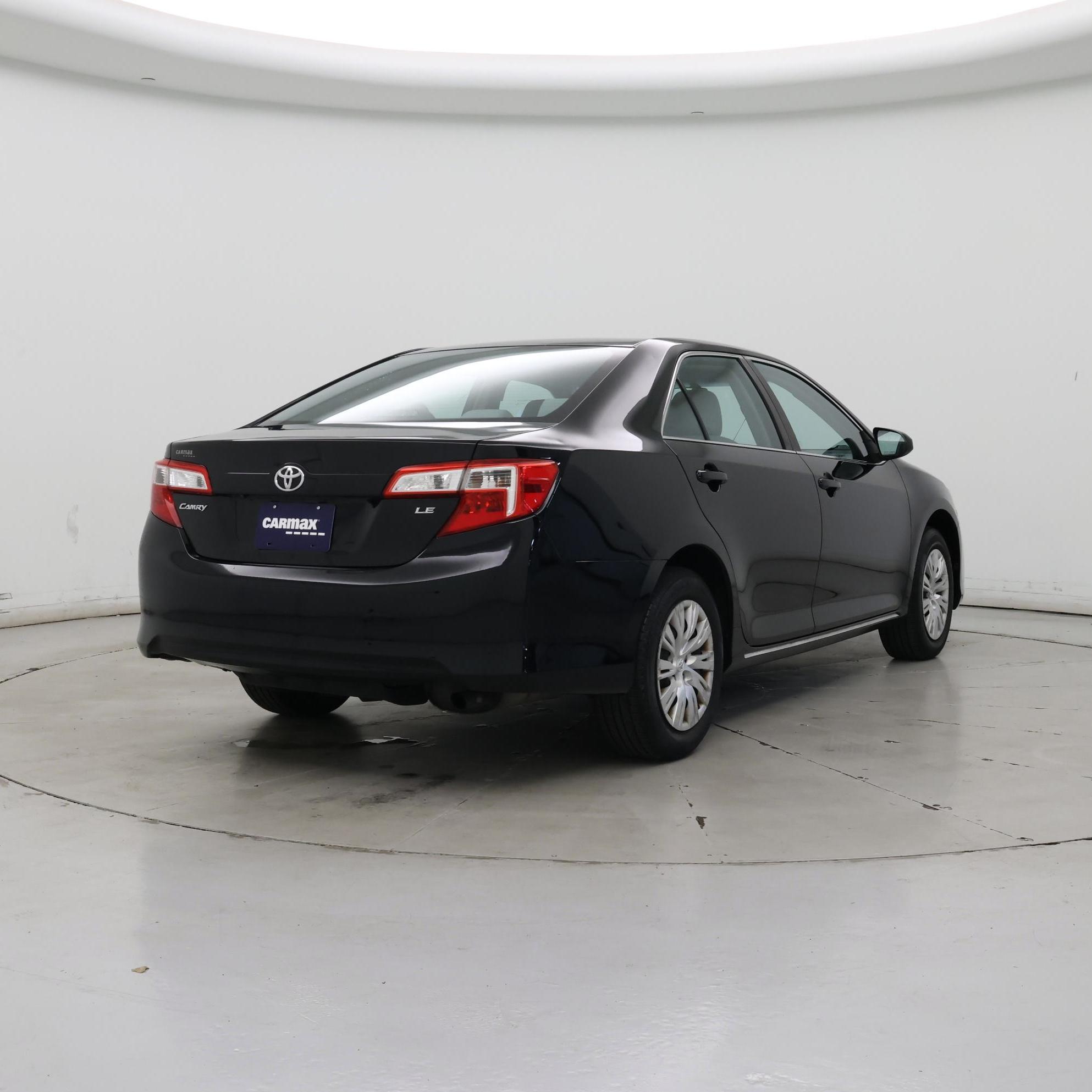 Thumbnail: 2014 Toyota Camry - 8