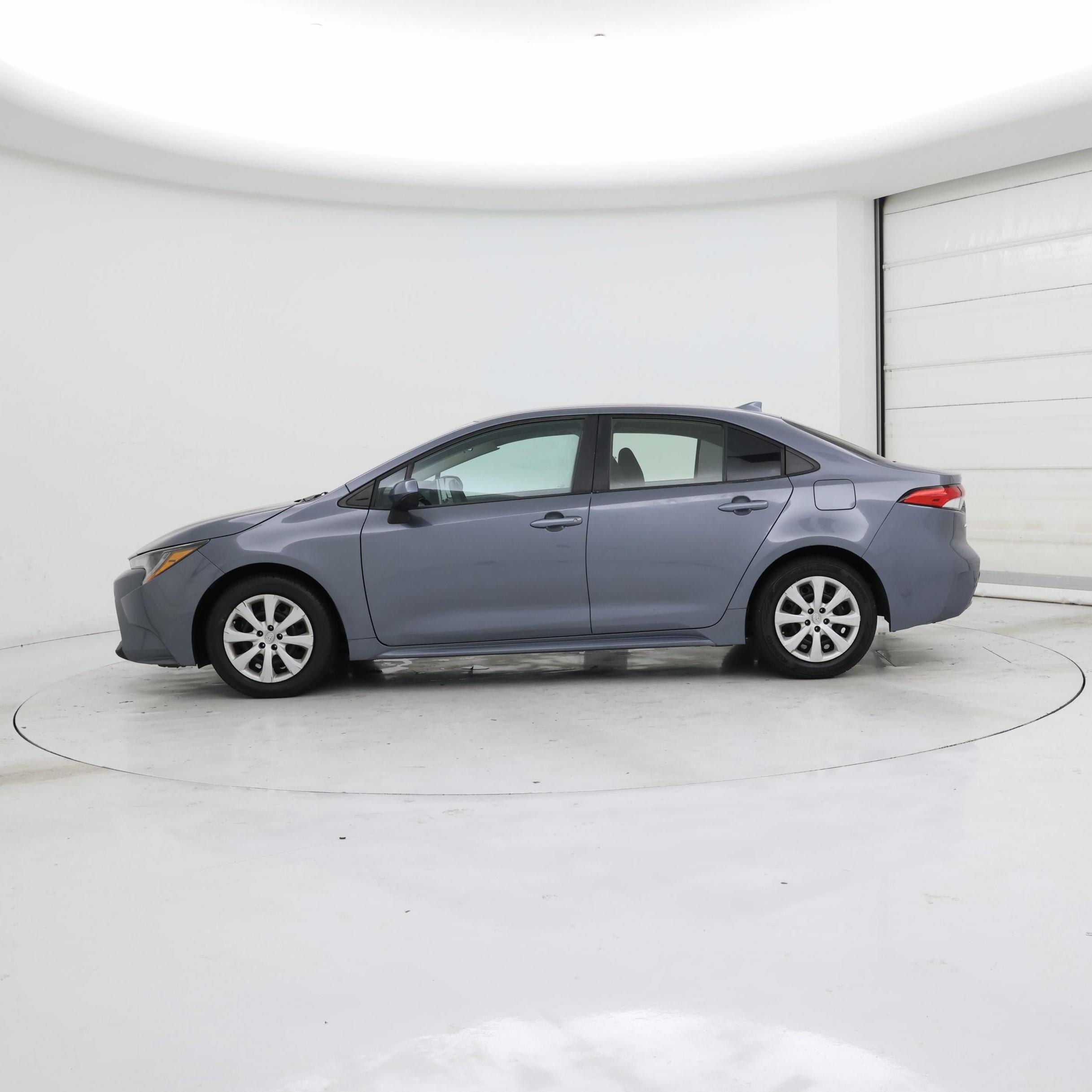 Thumbnail: 2021 Toyota Corolla - 3