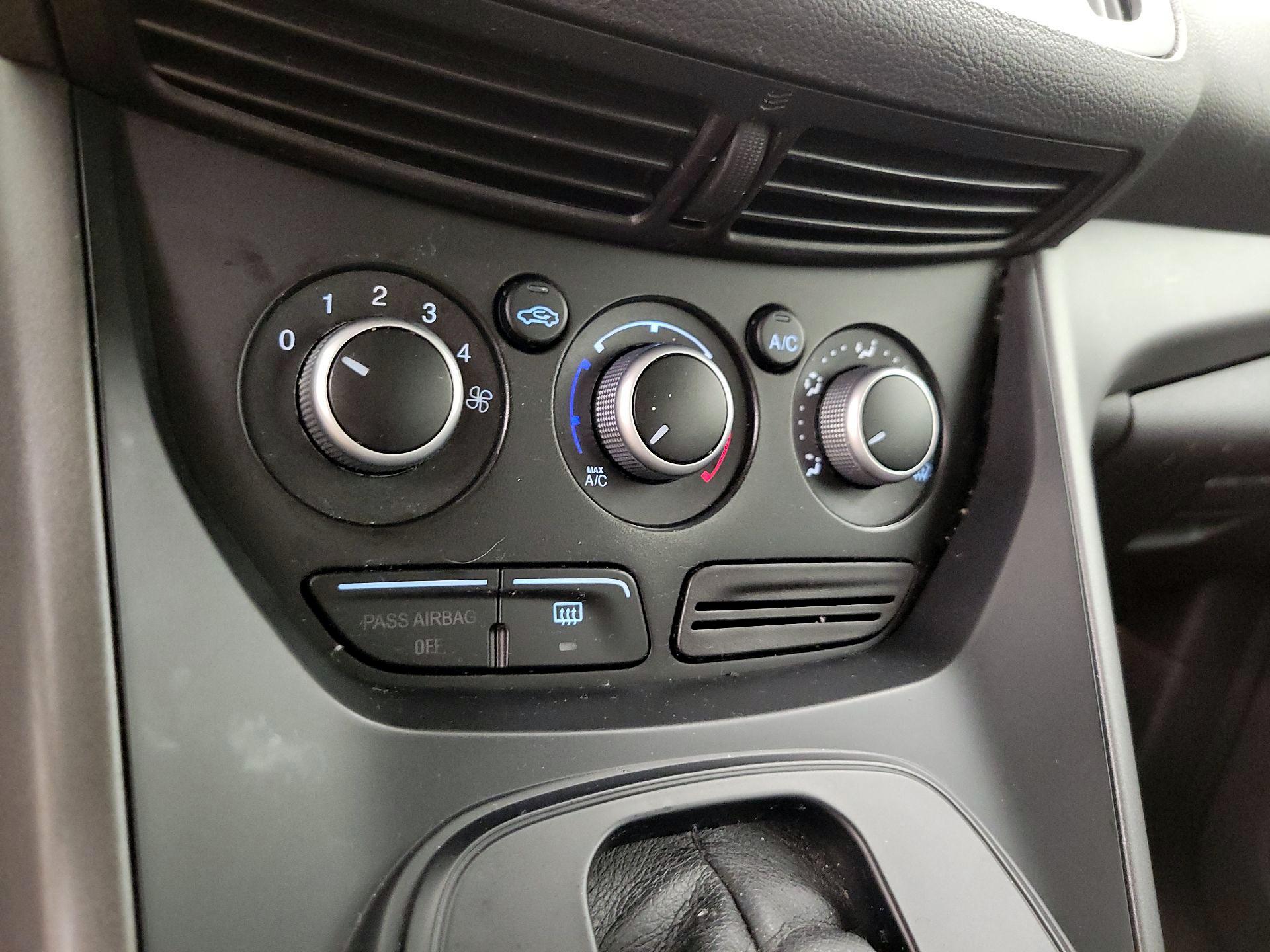 Thumbnail: 2014 Ford Escape - 16