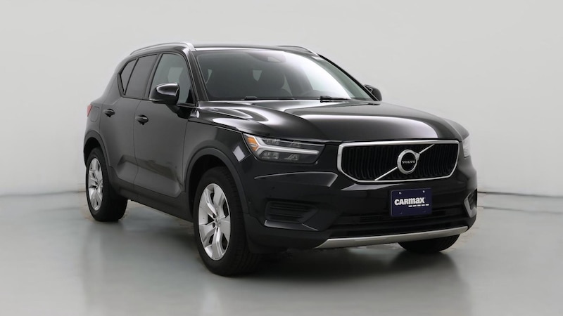 2019 Volvo XC40 T5 Momentum Hero Image
