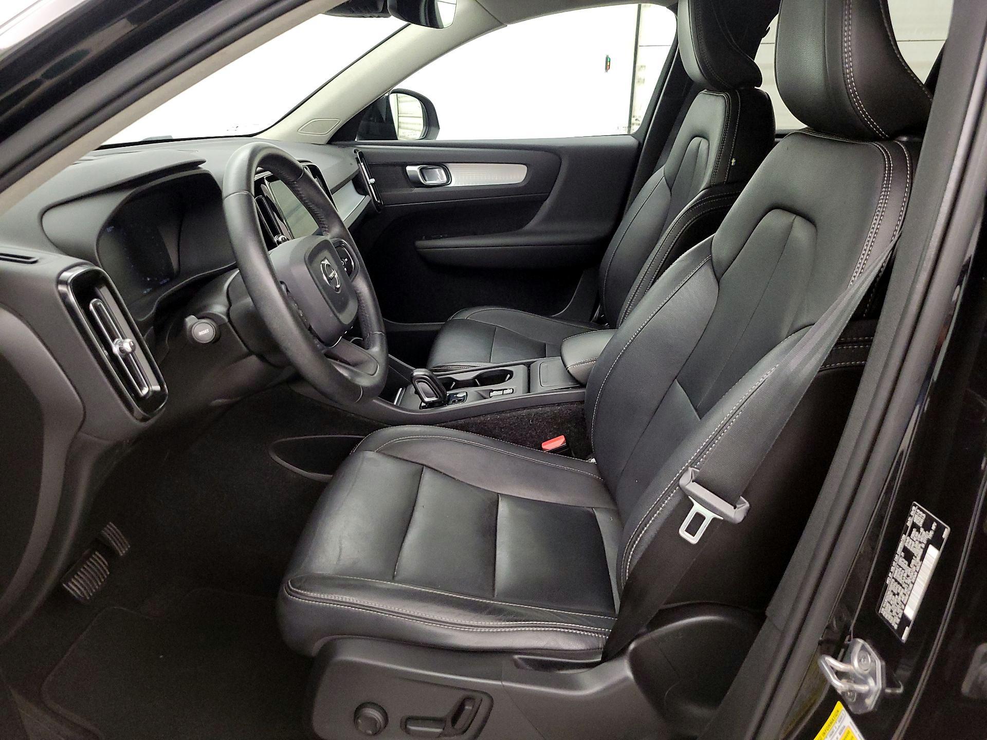 Thumbnail: 2019 Volvo XC40 - 11