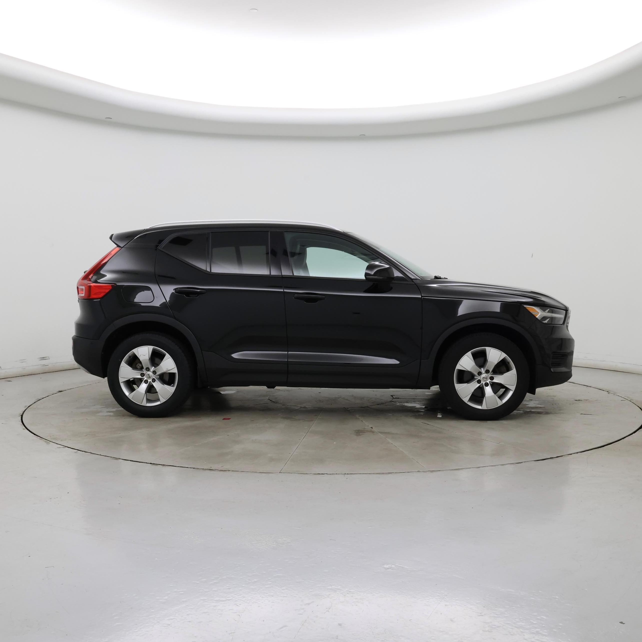 Thumbnail: 2019 Volvo XC40 - 7
