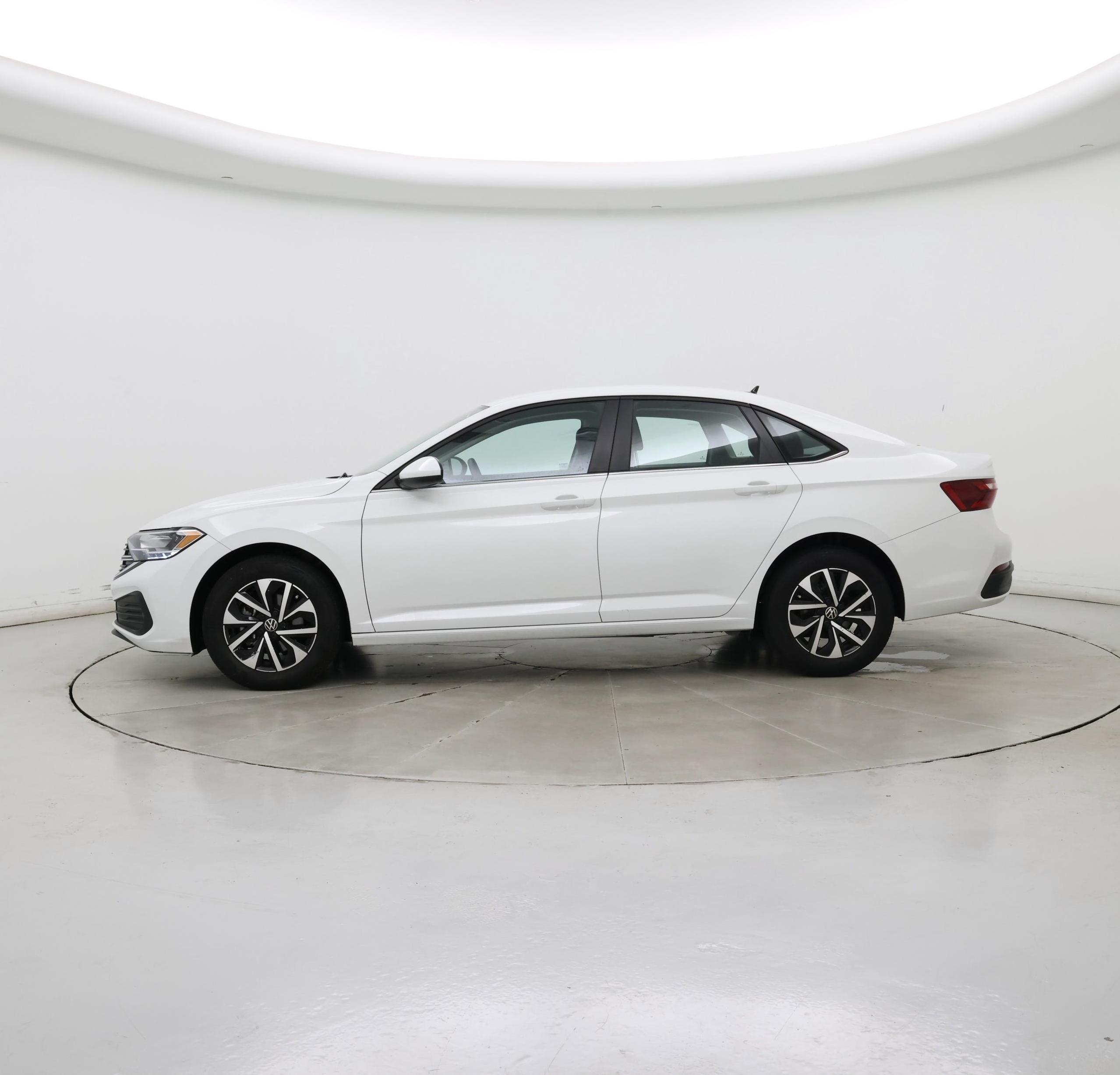 Thumbnail: 2024 Volkswagen Jetta - 3