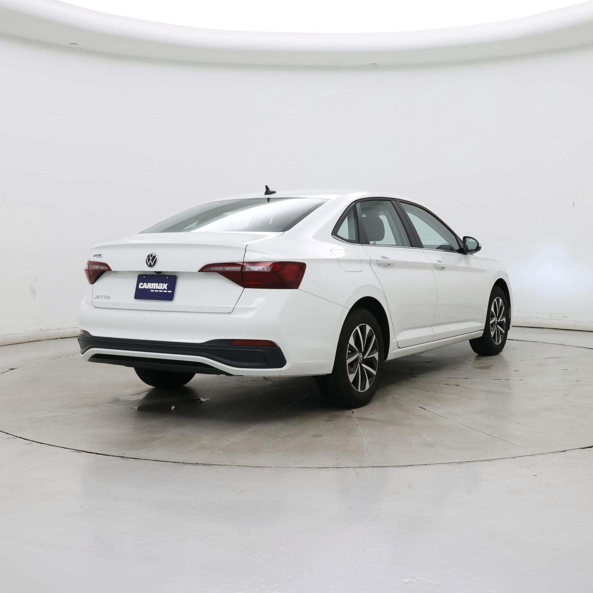 Thumbnail: 2024 Volkswagen Jetta - 8