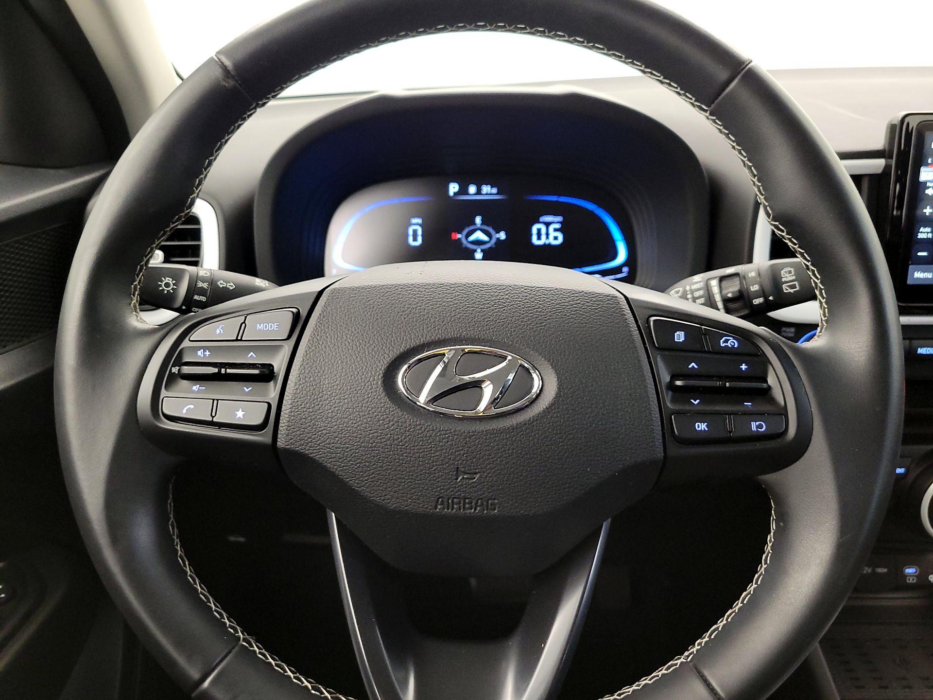 Thumbnail: 2023 Hyundai Venue - 10