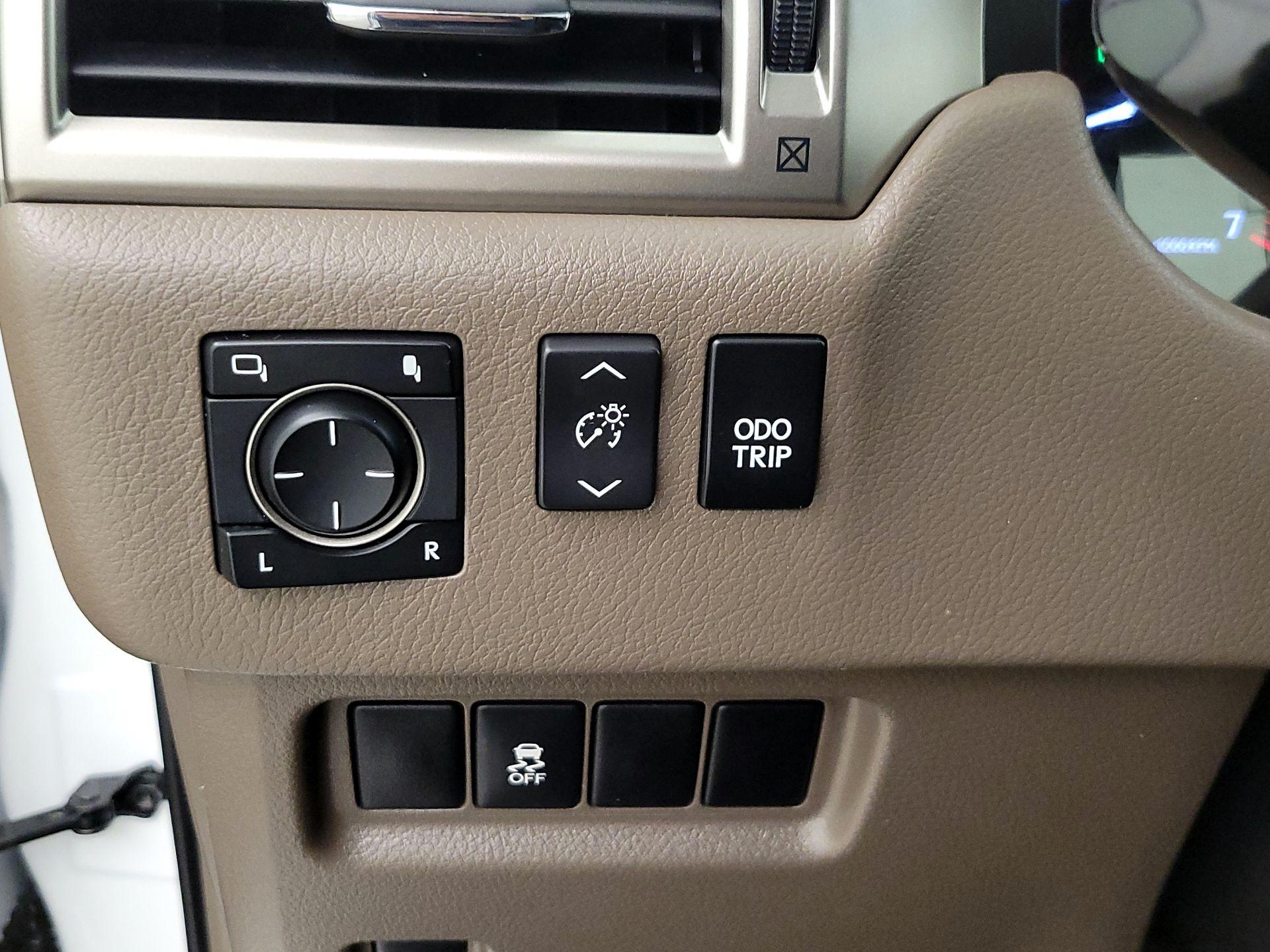 Thumbnail: 2018 Lexus GX - 13