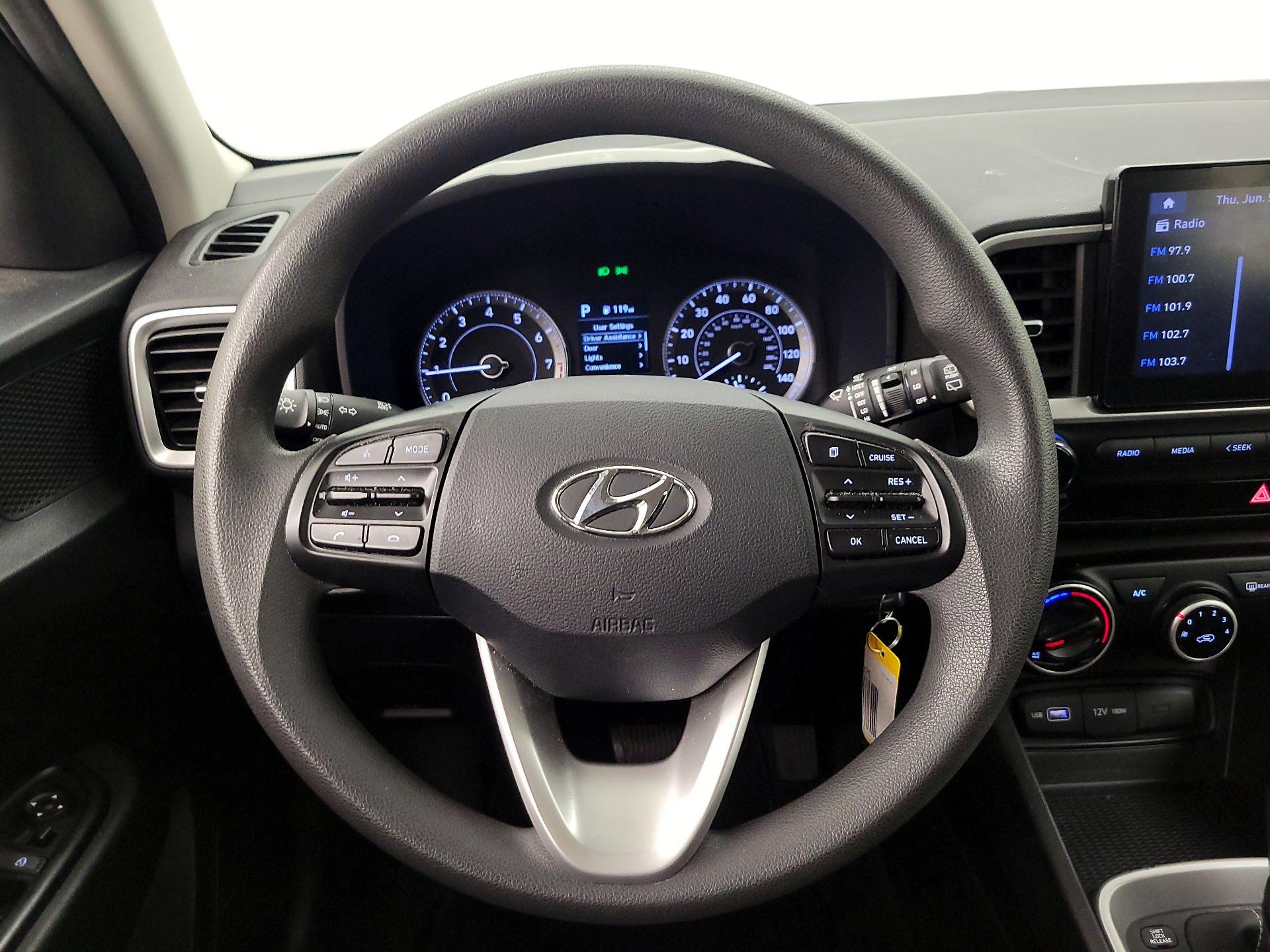 Thumbnail: 2022 Hyundai Venue - 10