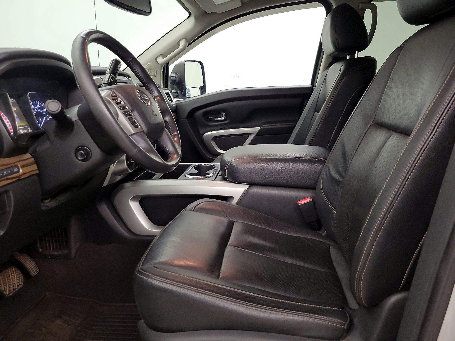 Thumbnail: 2016 Nissan Titan - 11