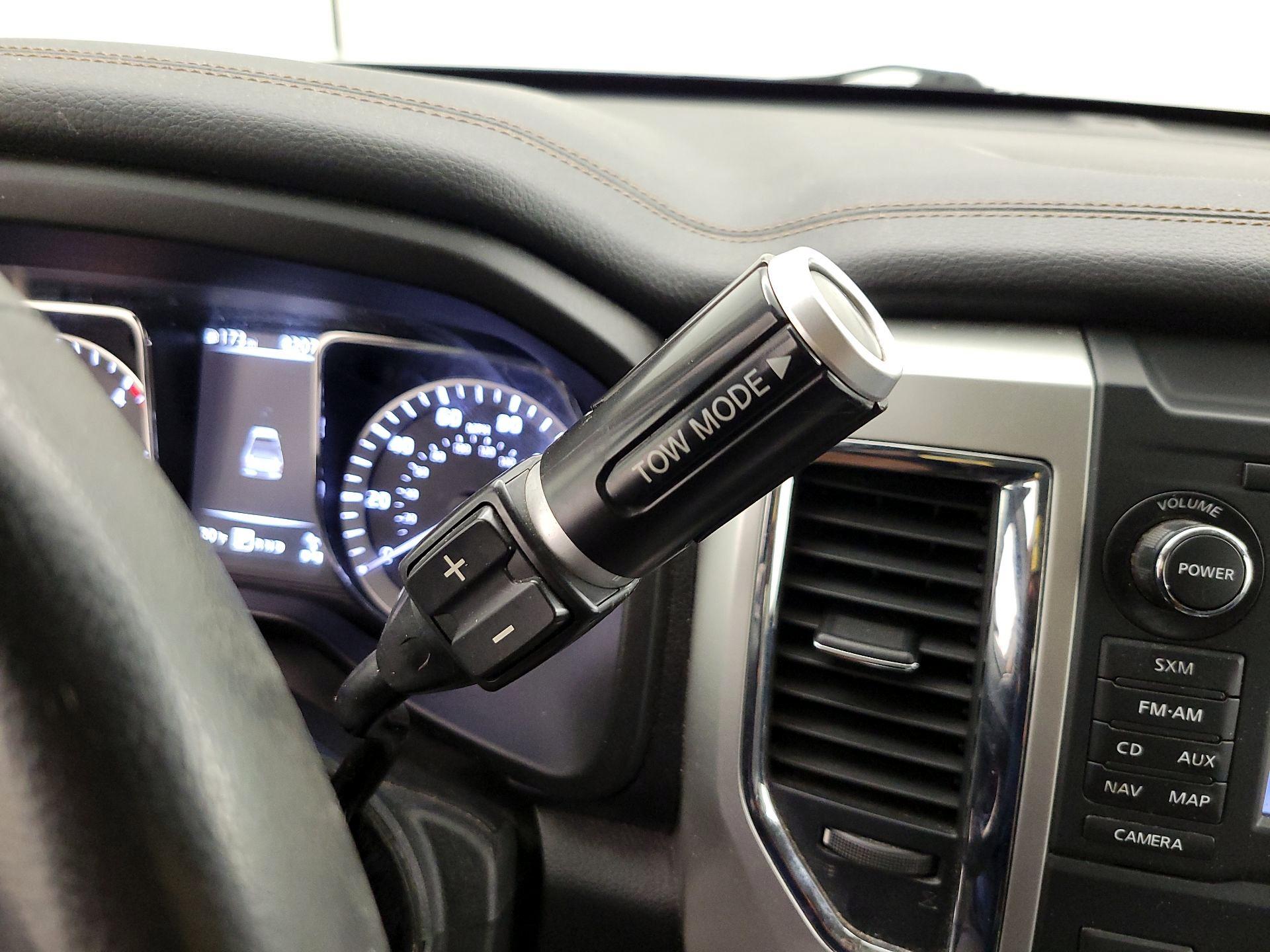Thumbnail: 2016 Nissan Titan - 18