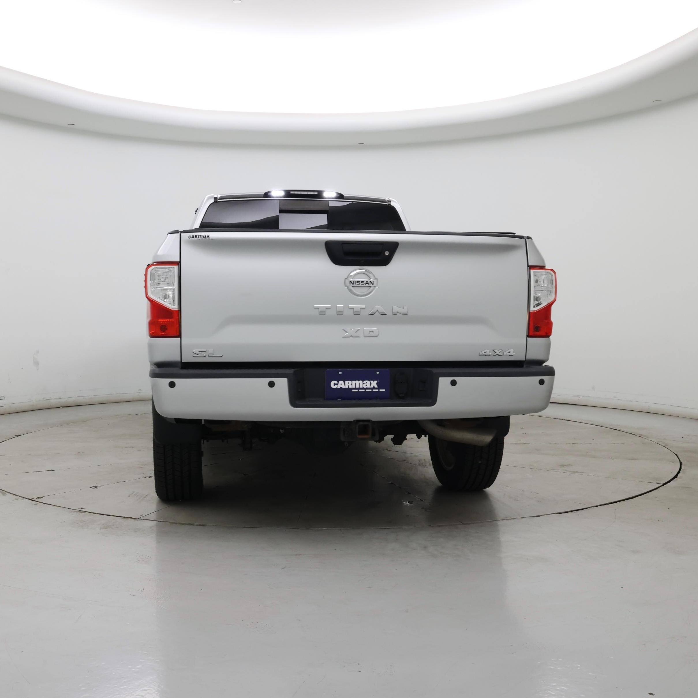 Thumbnail: 2016 Nissan Titan - 6