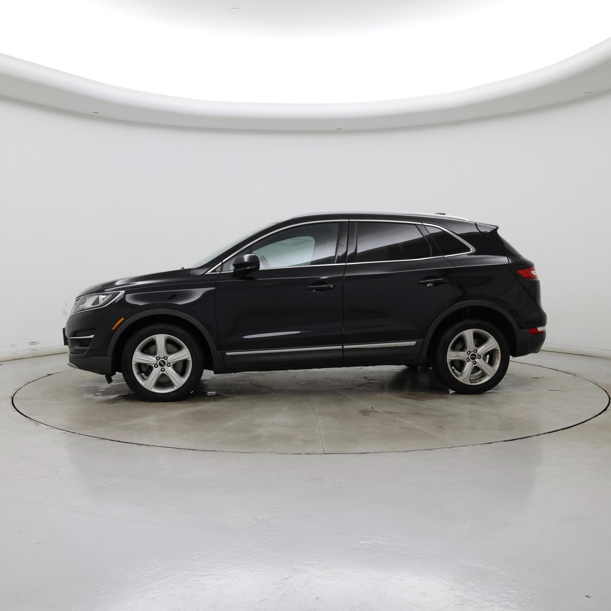 Thumbnail: 2018 Lincoln MKC - 3