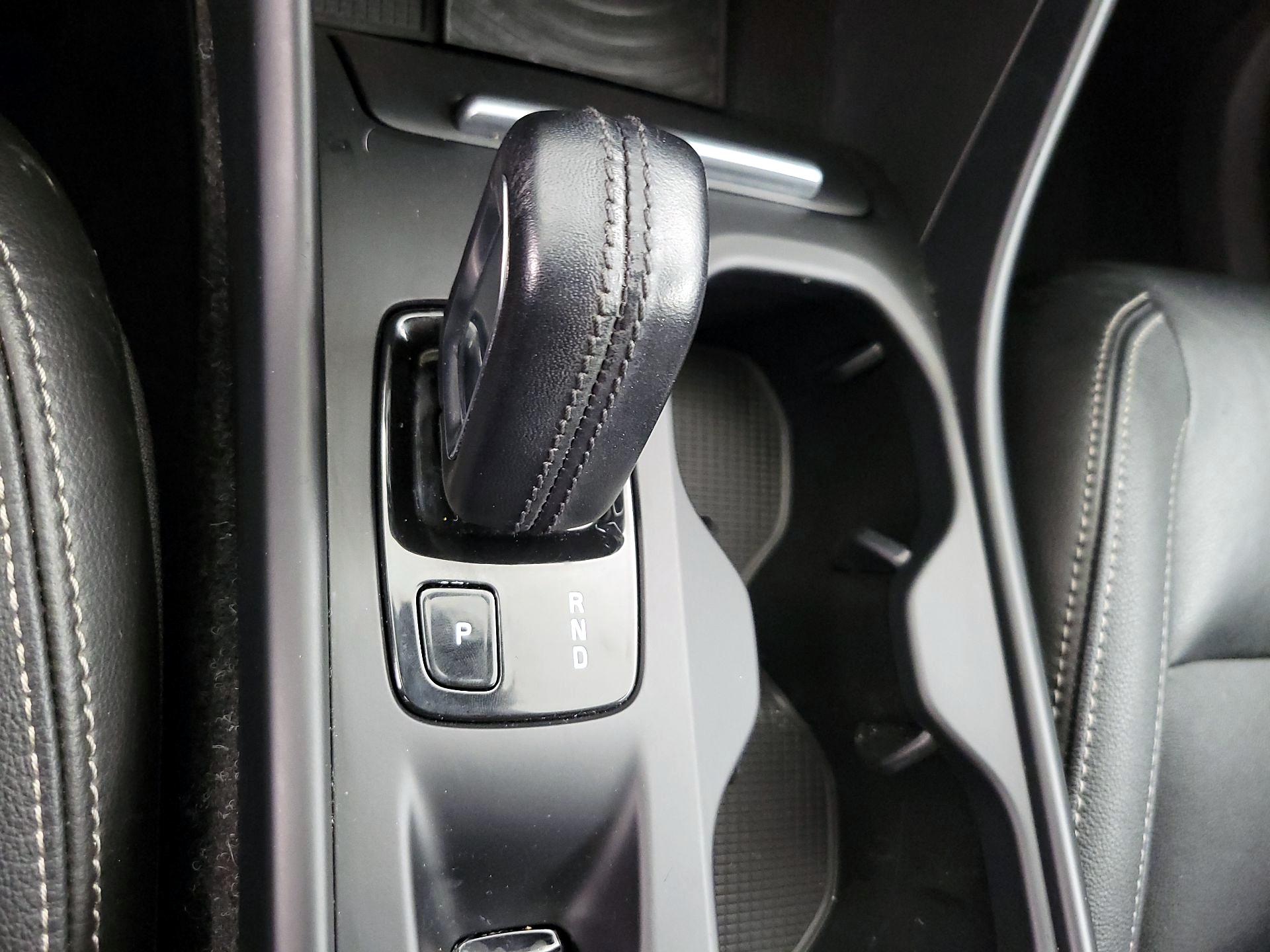 Thumbnail: 2019 Volvo XC40 - 17