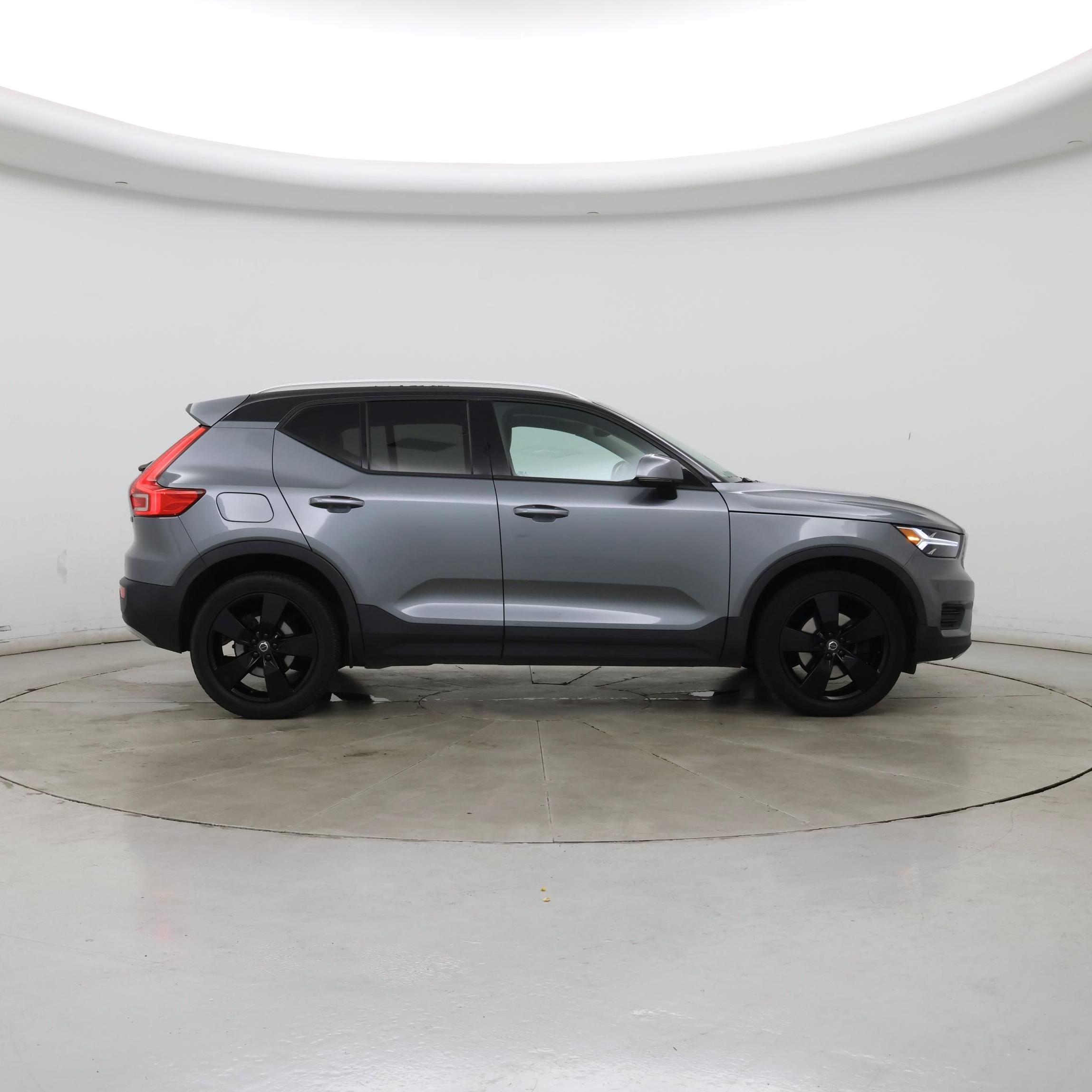 Thumbnail: 2019 Volvo XC40 - 7
