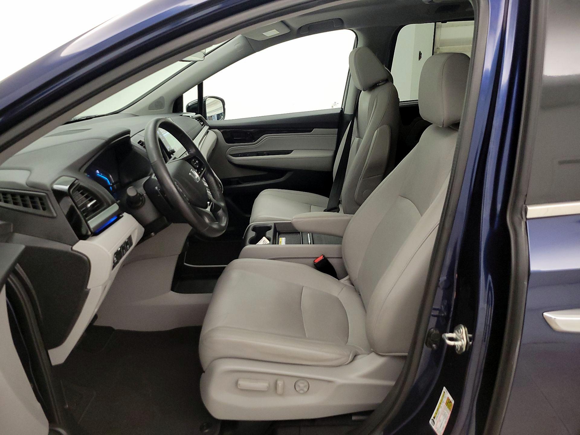 Thumbnail: 2018 Honda Odyssey - 11