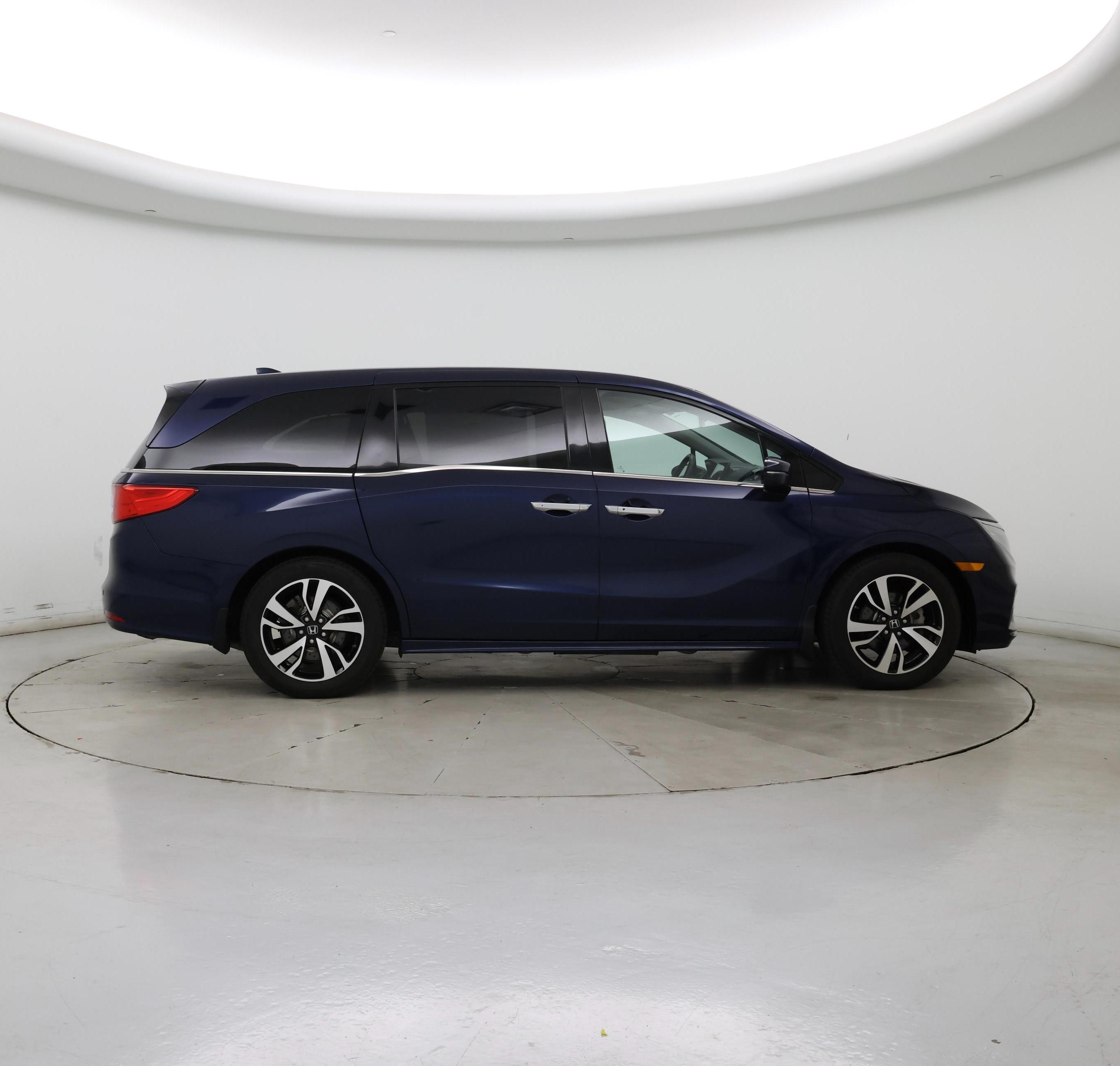 Thumbnail: 2018 Honda Odyssey - 7