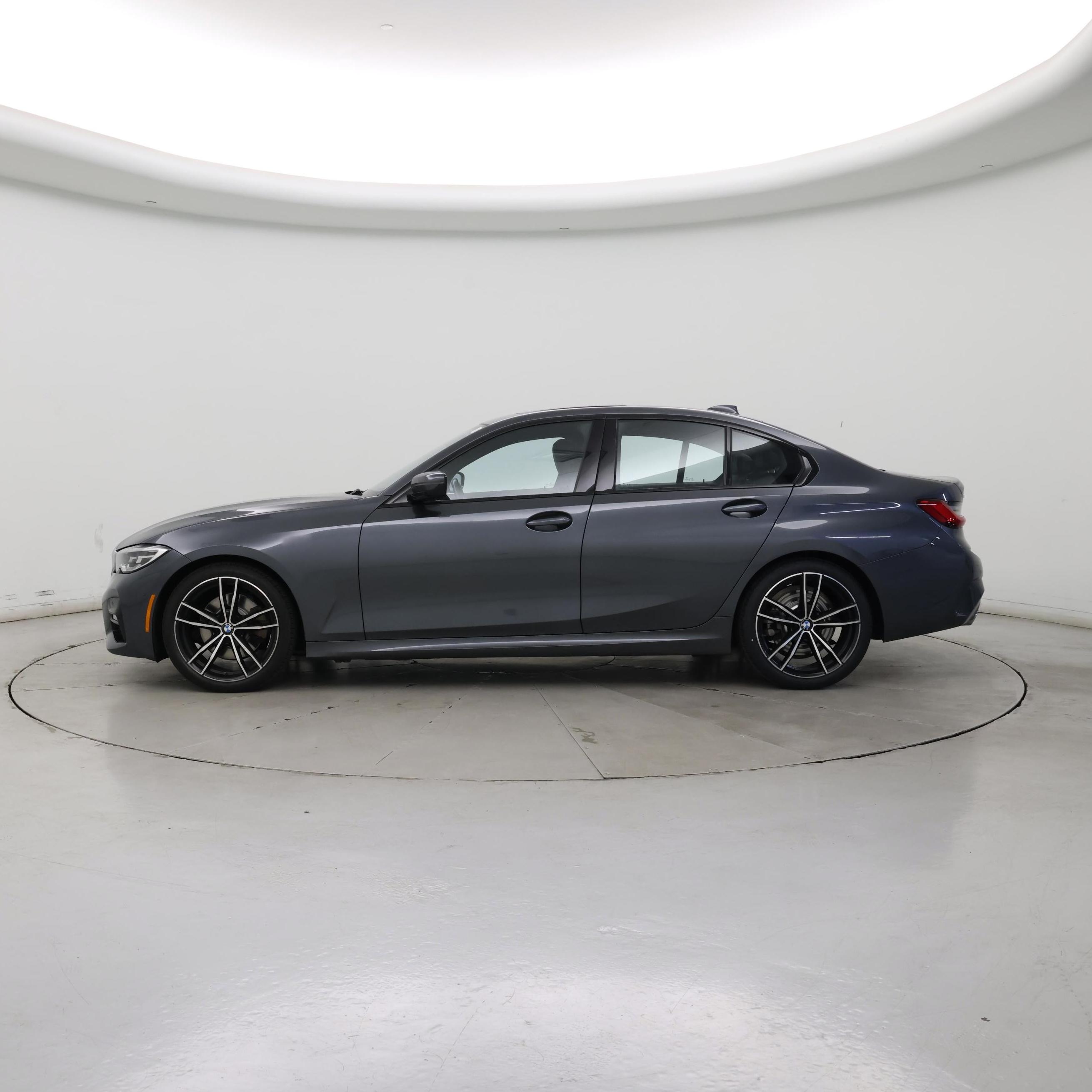 Thumbnail: 2019 BMW 3 Series - 3