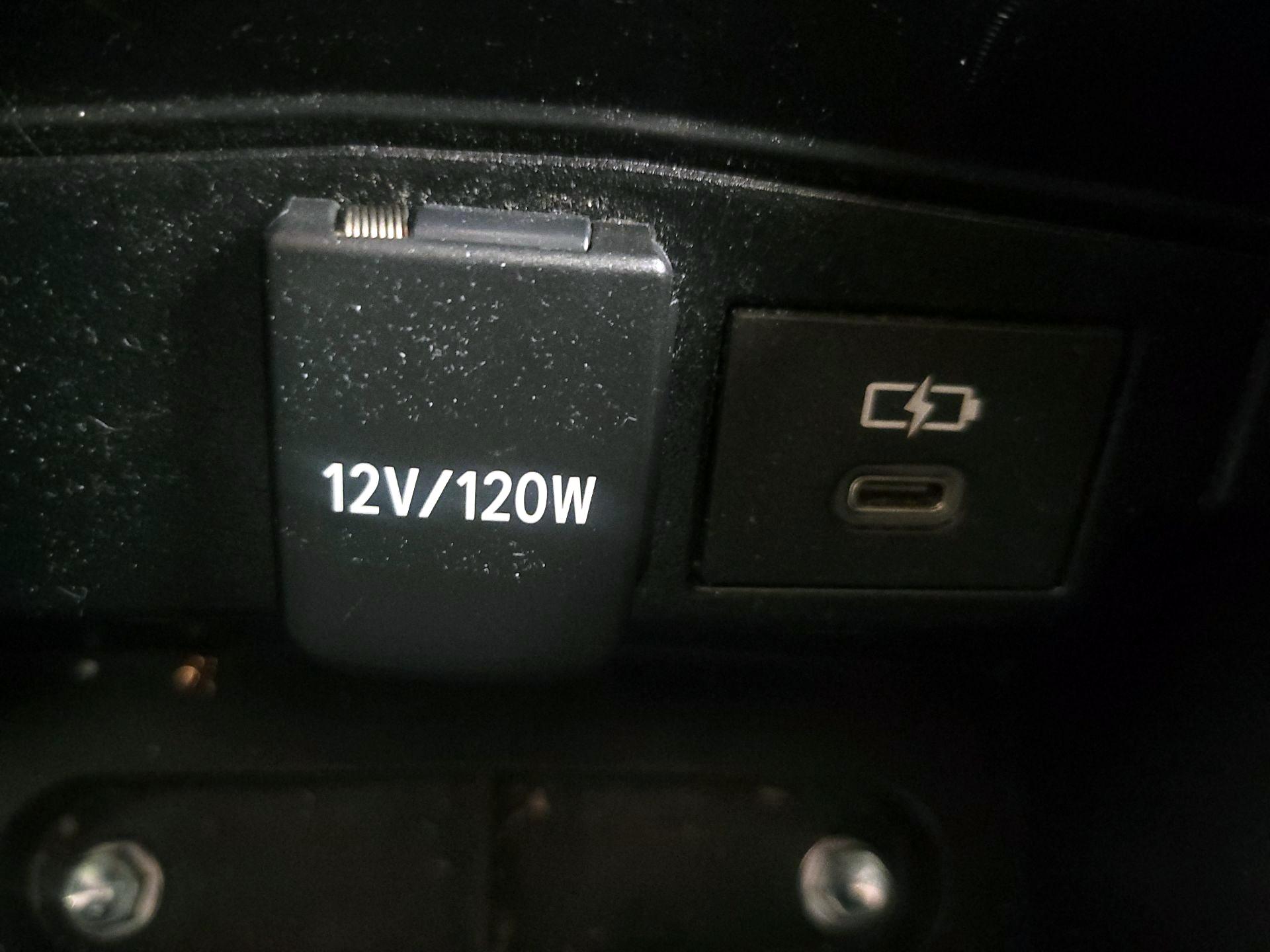 Thumbnail: 2023 Toyota Corolla - 17