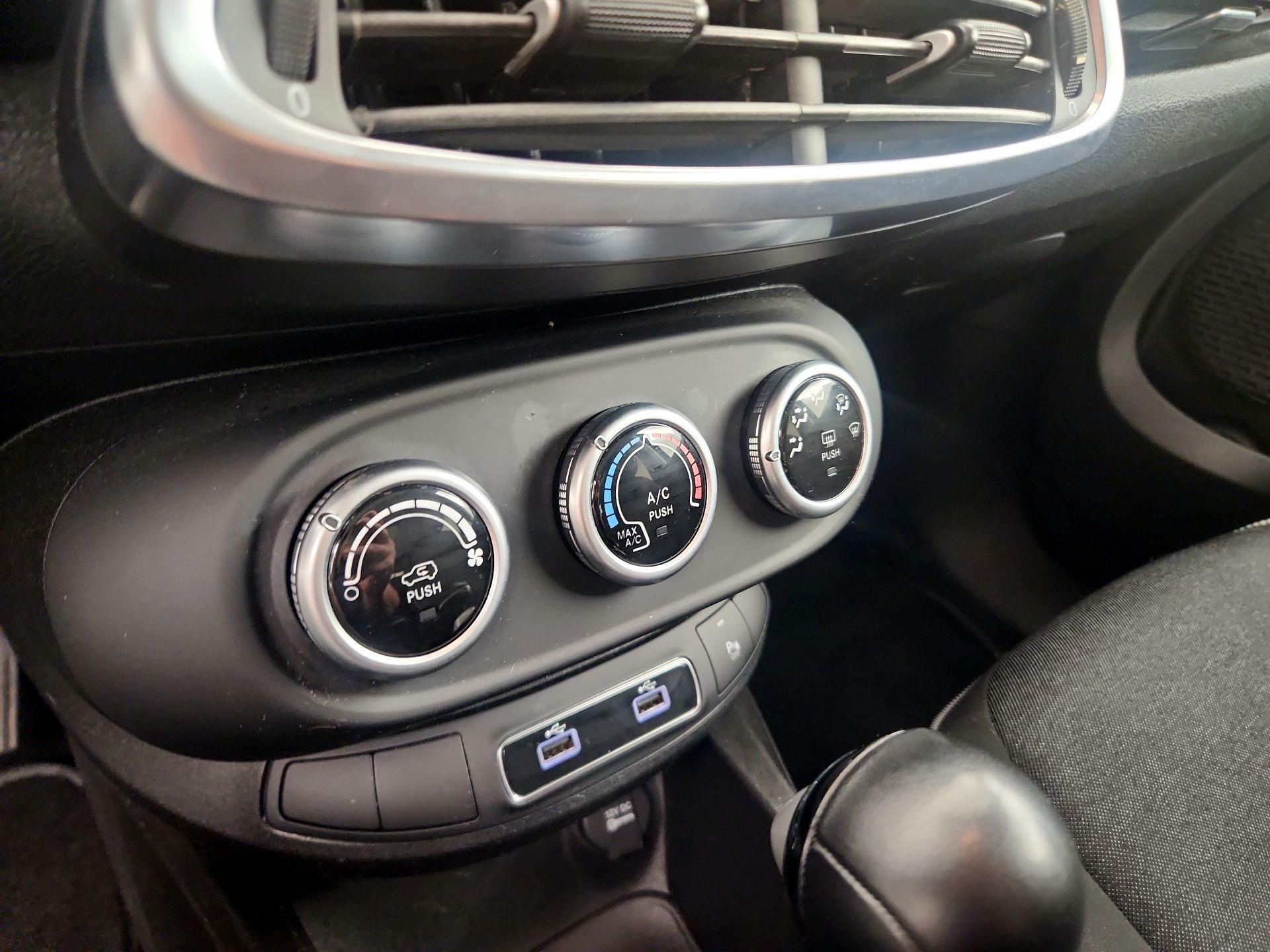 Thumbnail: 2021 Fiat 500X - 16
