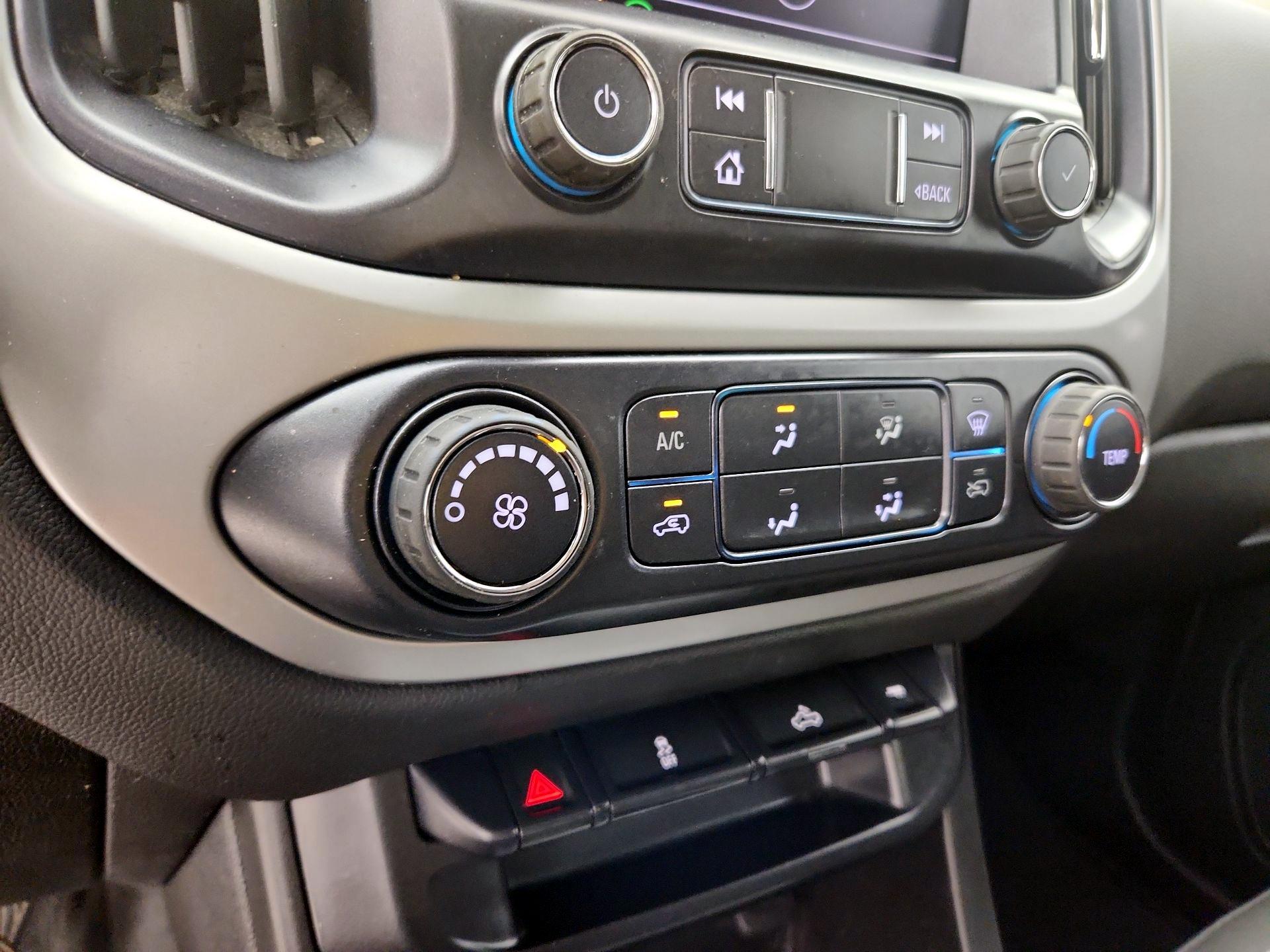 Thumbnail: 2019 Chevrolet Colorado - 16