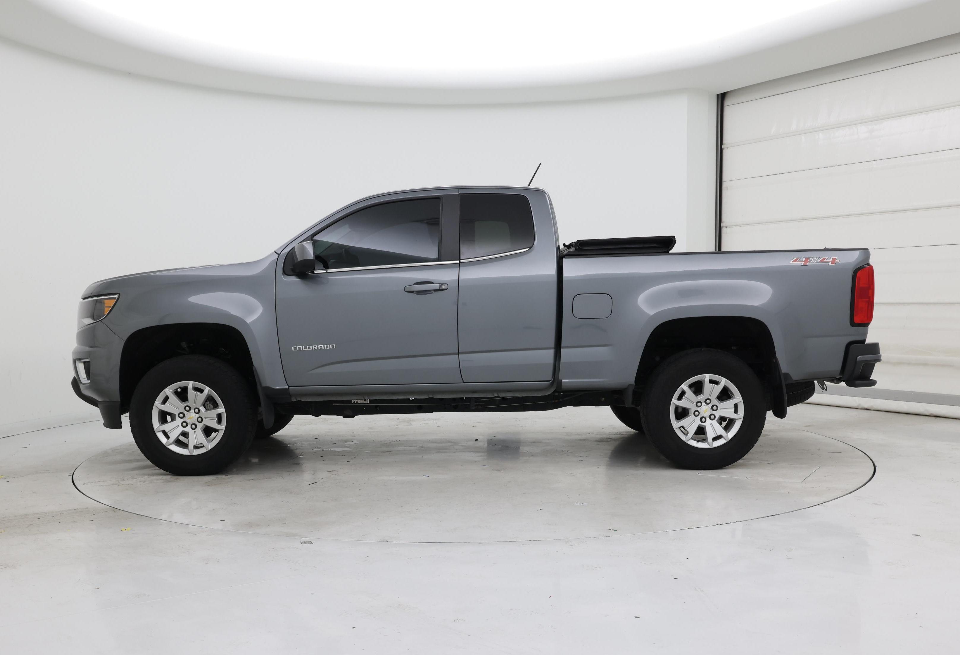 Thumbnail: 2019 Chevrolet Colorado - 3