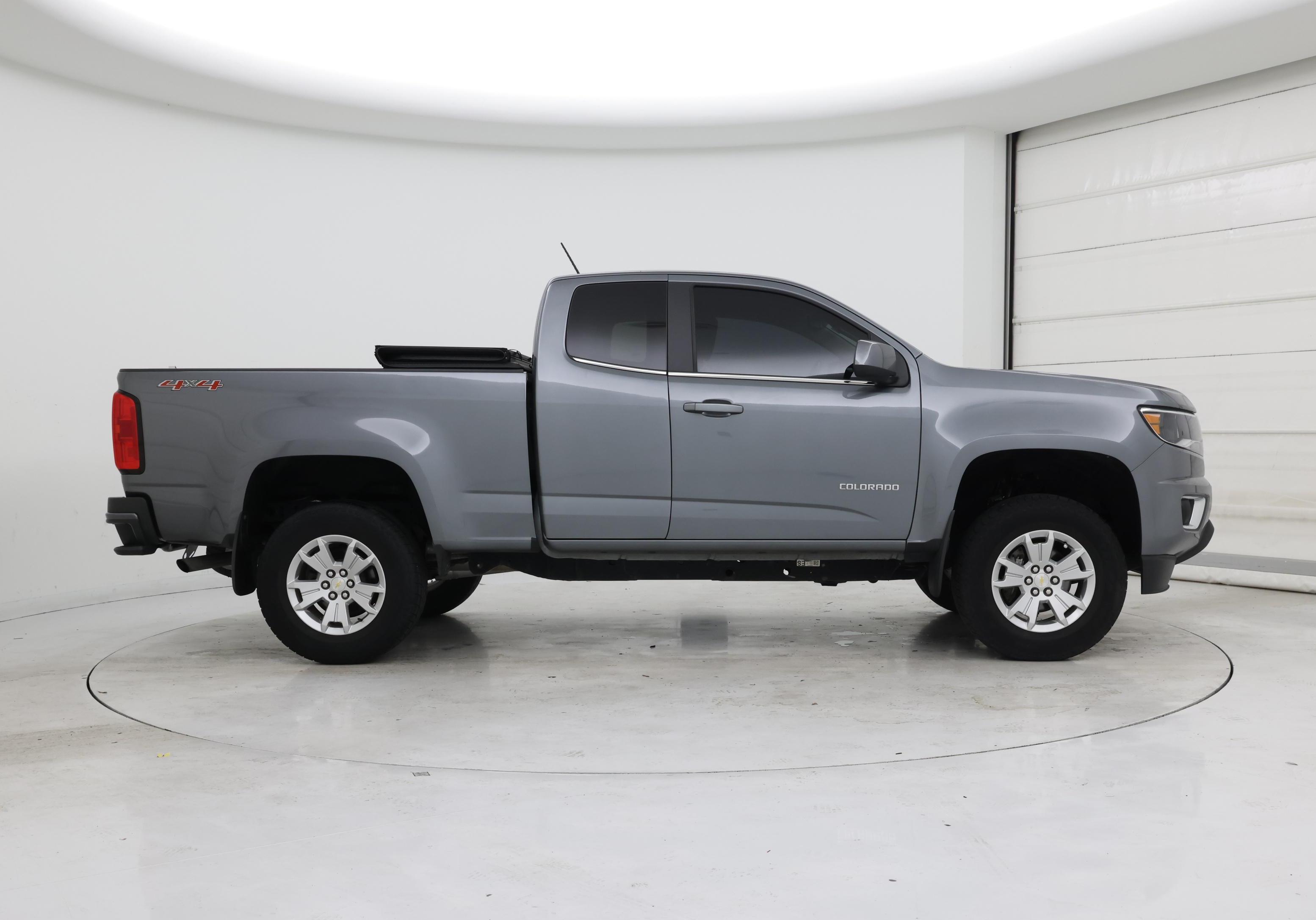 Thumbnail: 2019 Chevrolet Colorado - 7