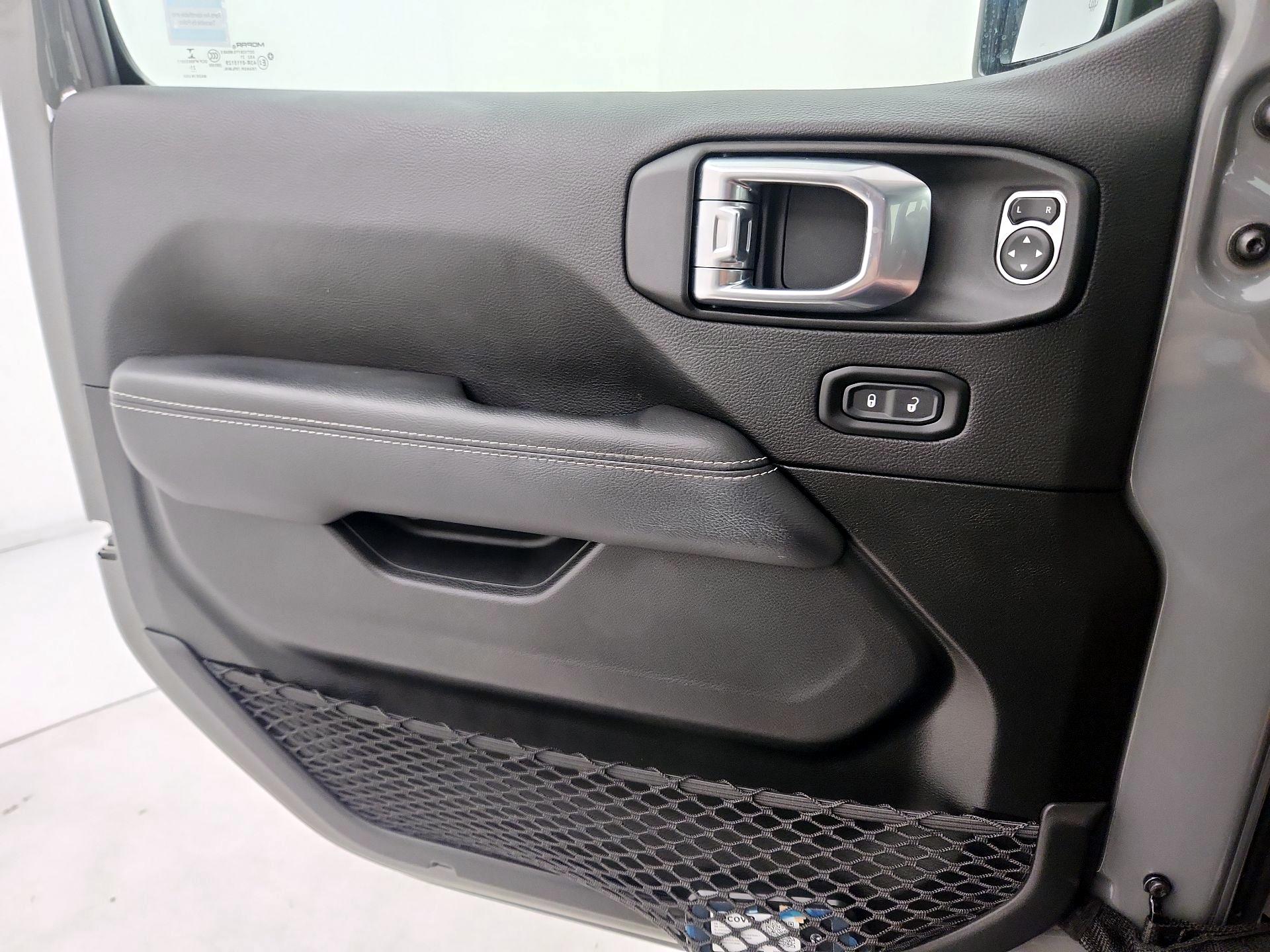 Thumbnail: 2022 Jeep Wrangler - 12