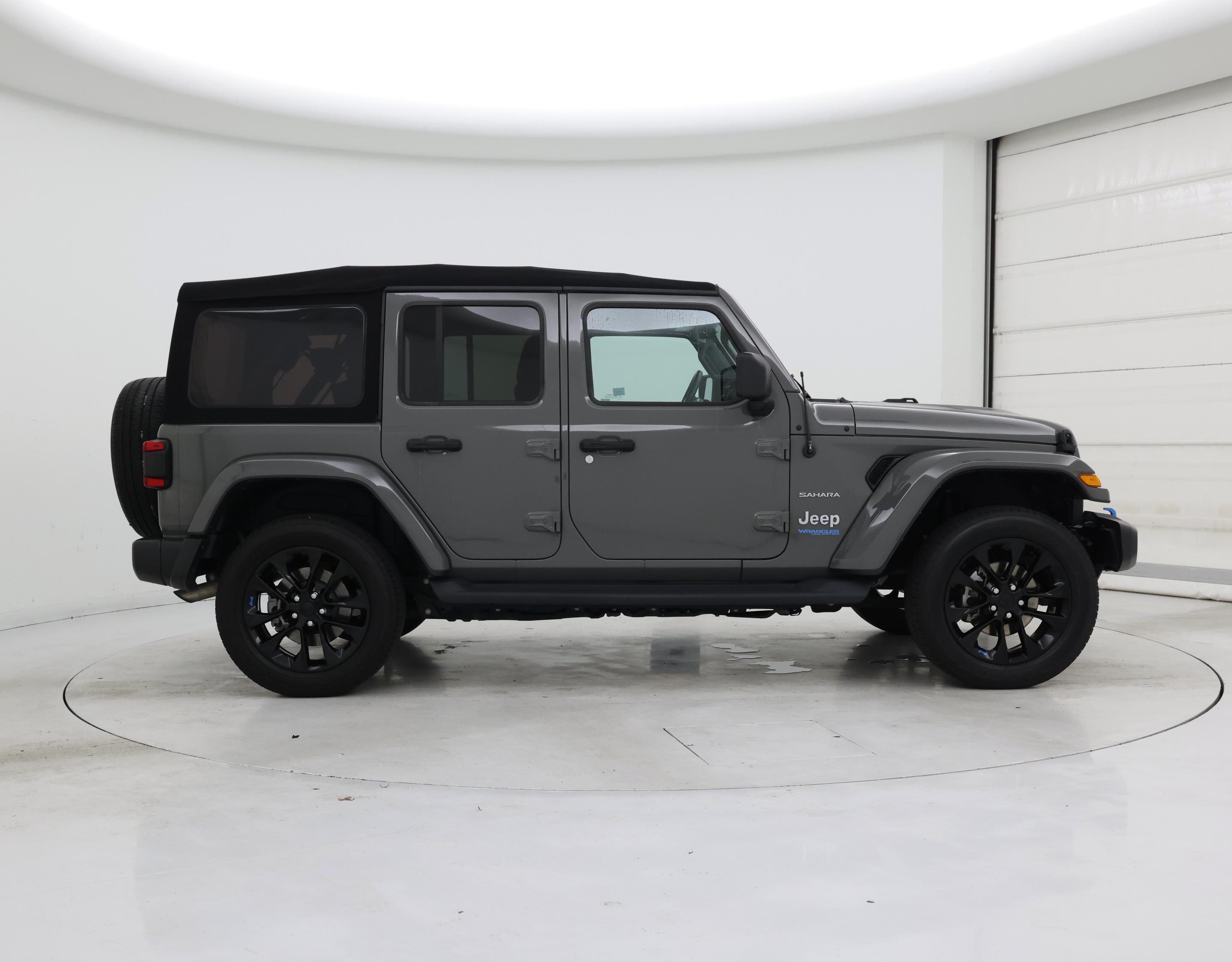 Thumbnail: 2022 Jeep Wrangler - 7