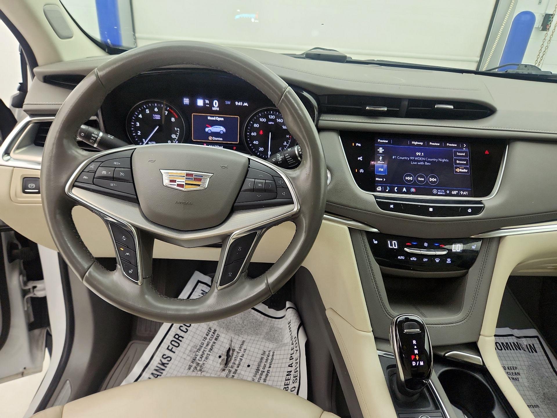 Thumbnail: 2021 Cadillac XT5 - 9