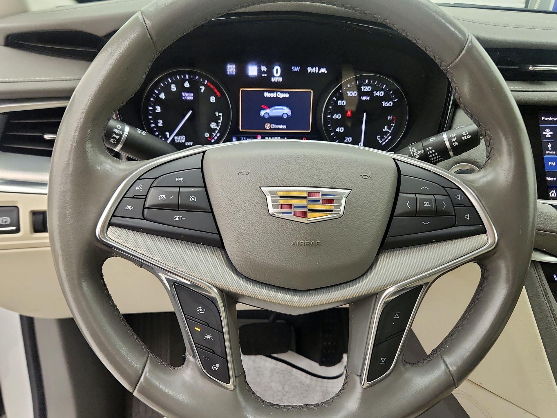 Thumbnail: 2021 Cadillac XT5 - 10
