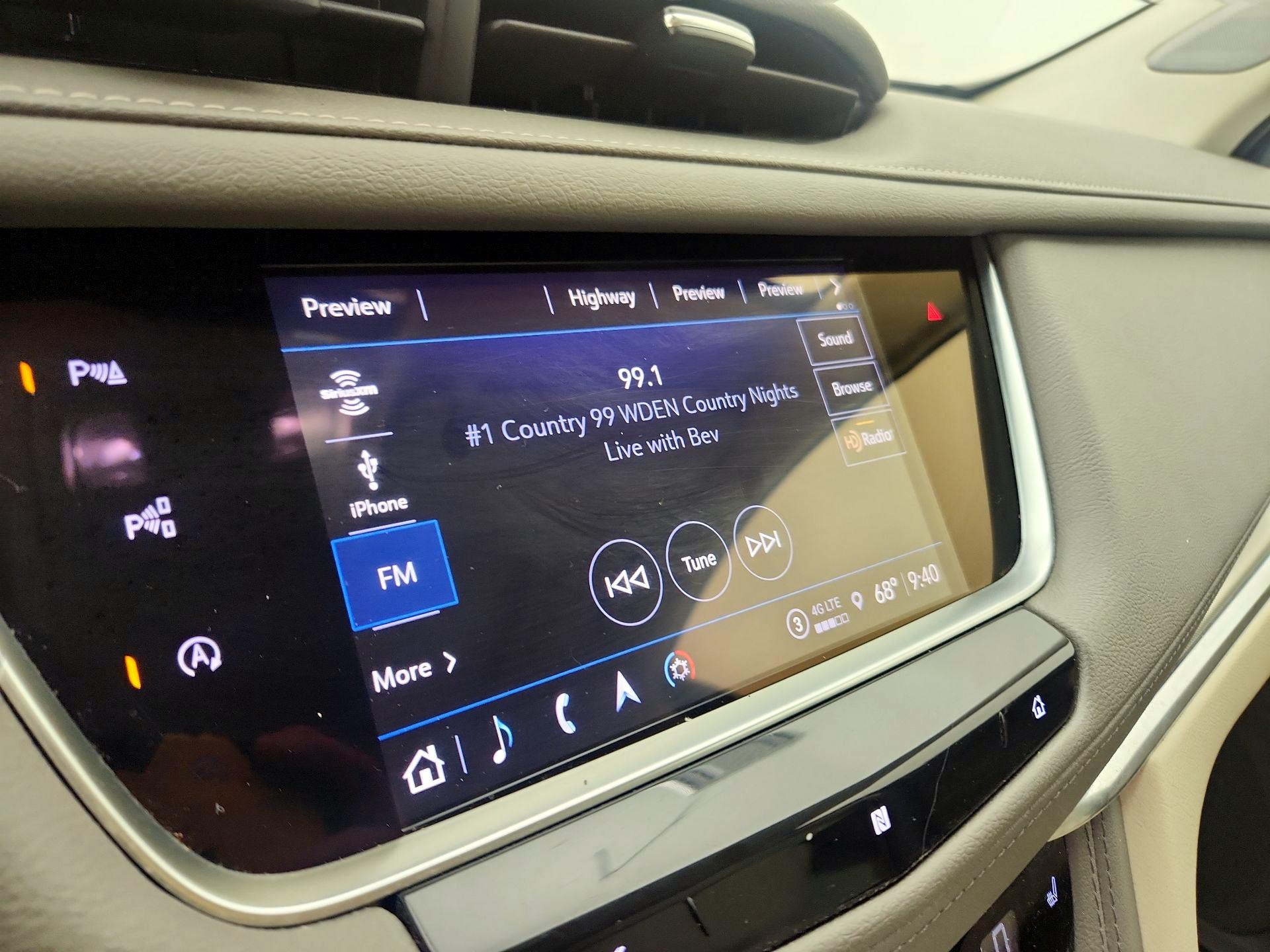 Thumbnail: 2021 Cadillac XT5 - 16