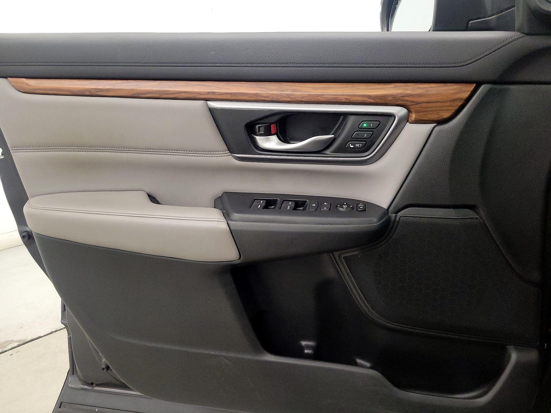 Thumbnail: 2017 Honda CR-V - 12