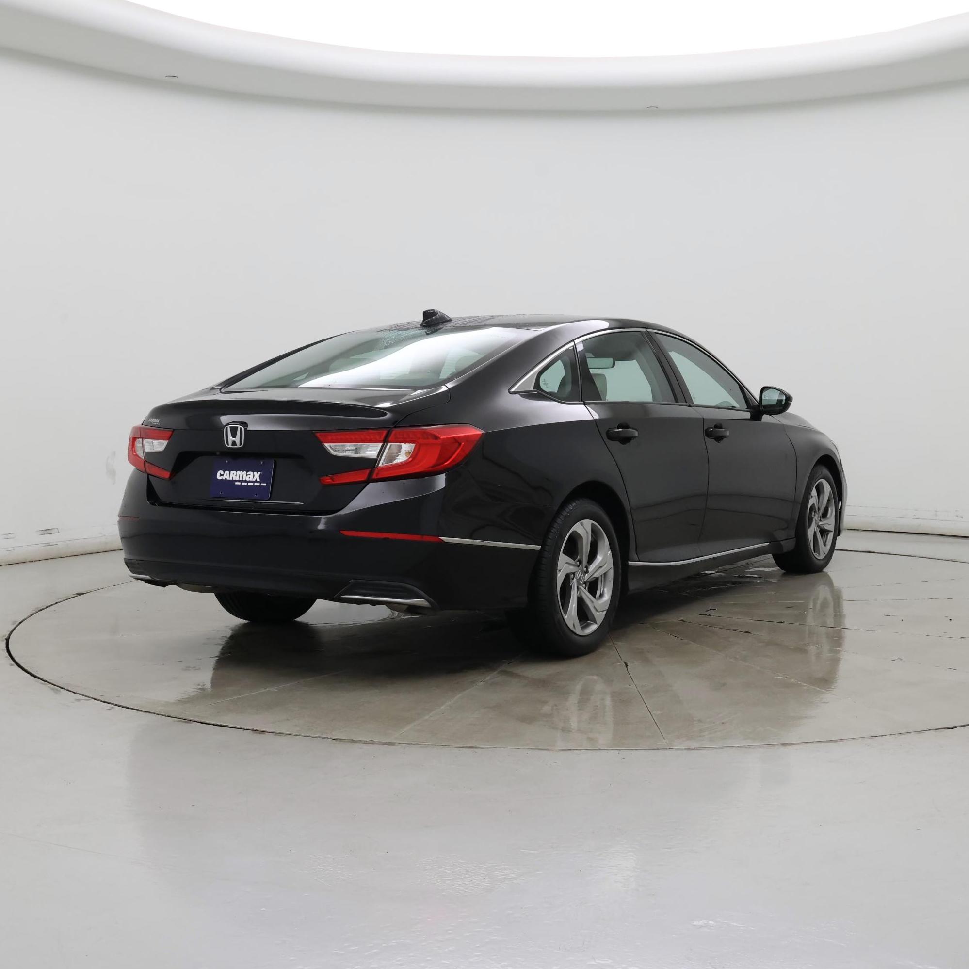 Thumbnail: 2018 Honda Accord - 8