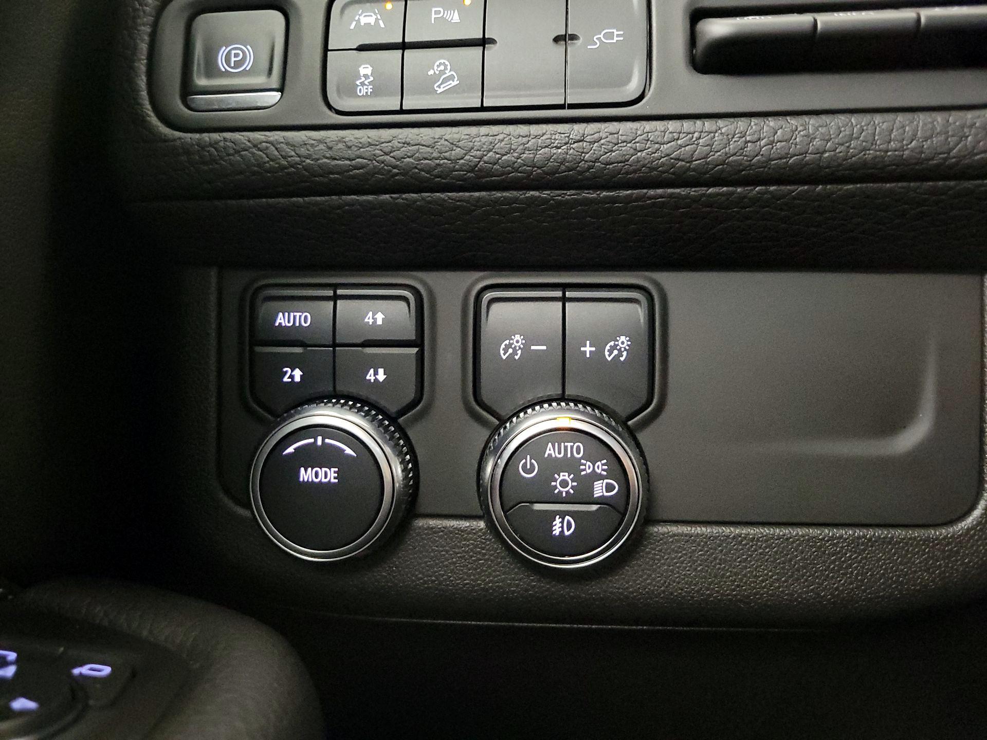 Thumbnail: 2021 GMC Yukon XL - 13