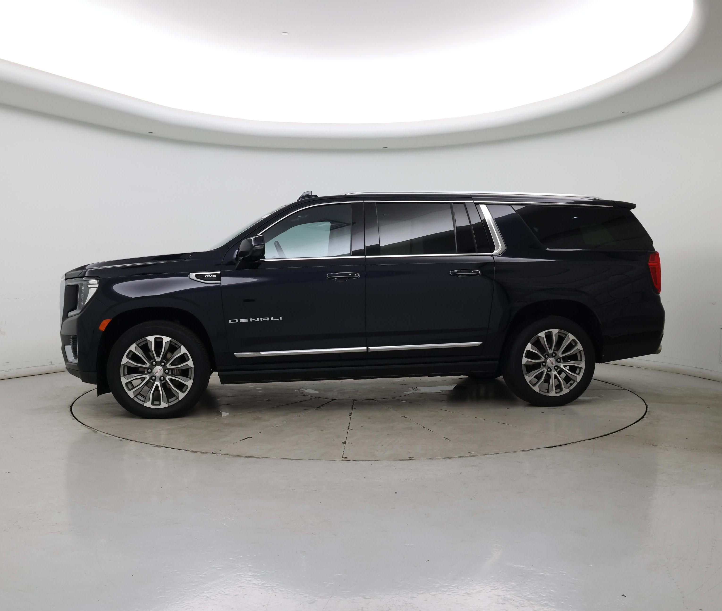 Thumbnail: 2021 GMC Yukon XL - 3