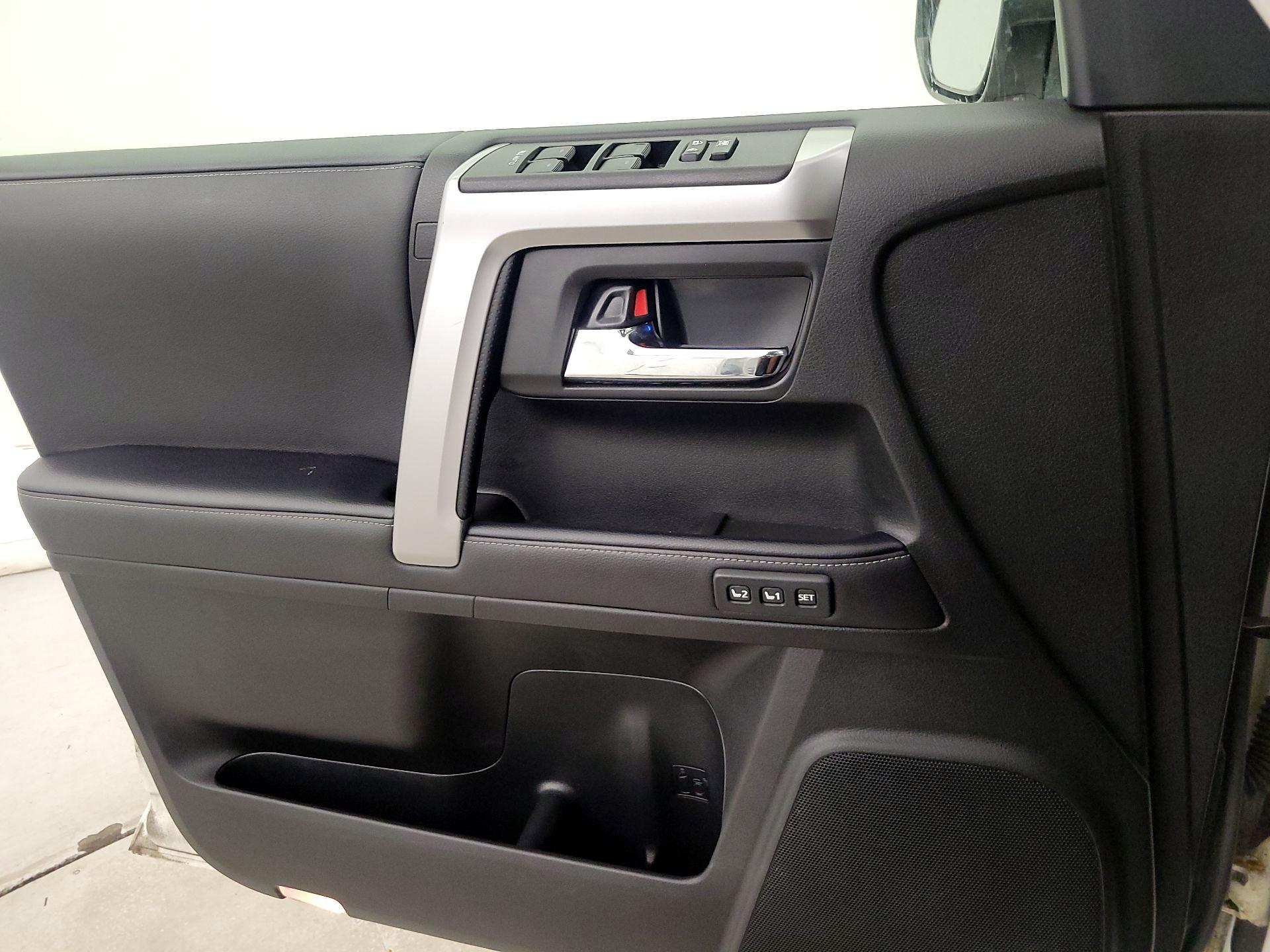 Thumbnail: 2023 Toyota 4Runner - 12