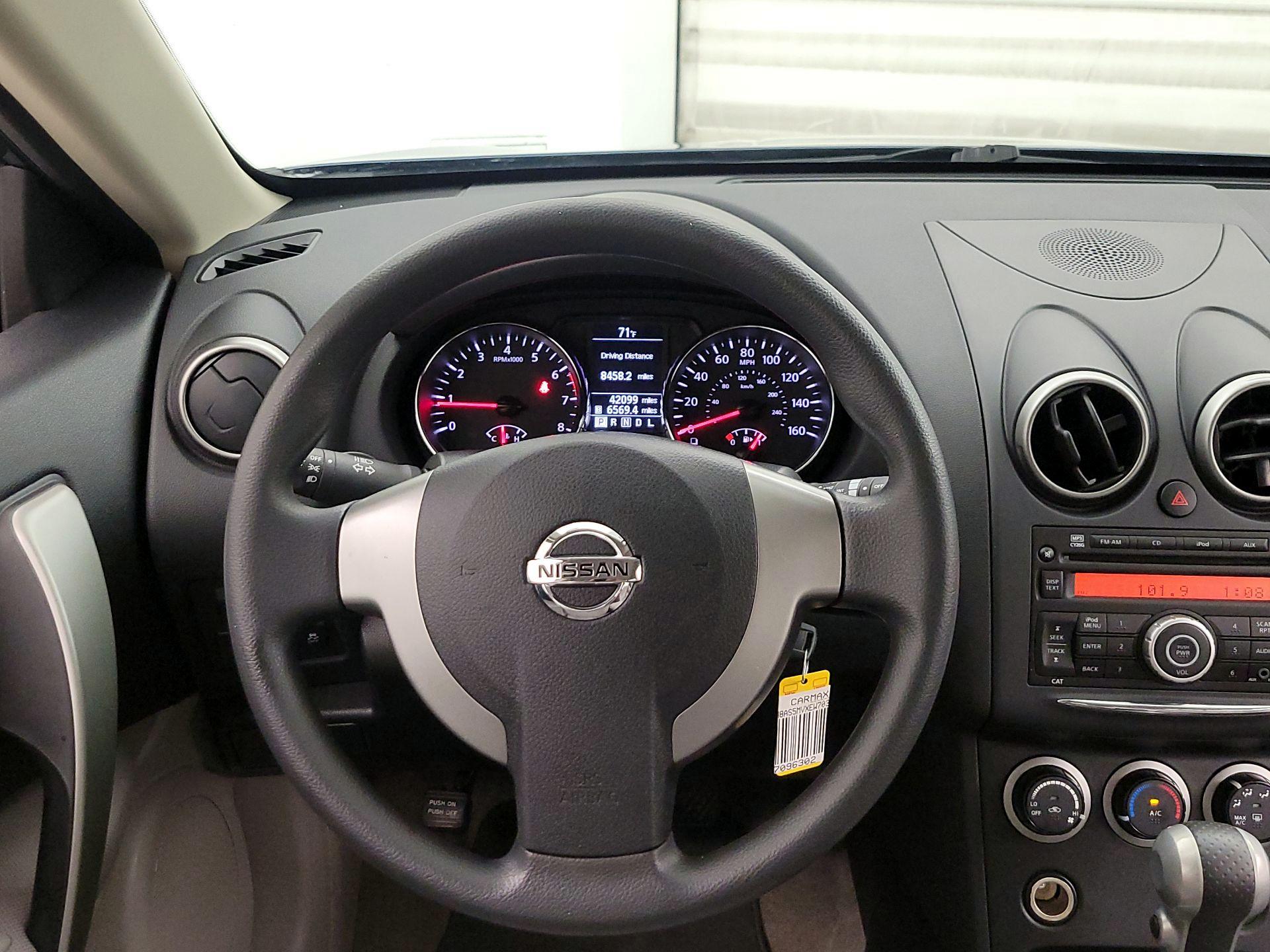 Thumbnail: 2014 Nissan Rogue - 10