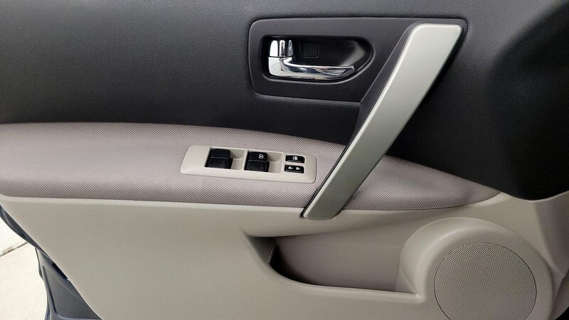 2014 Nissan Rogue S 12