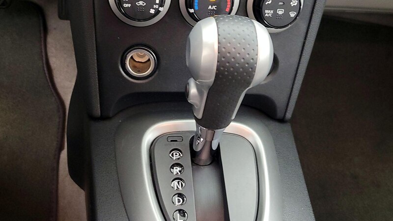 2014 Nissan Rogue S 16