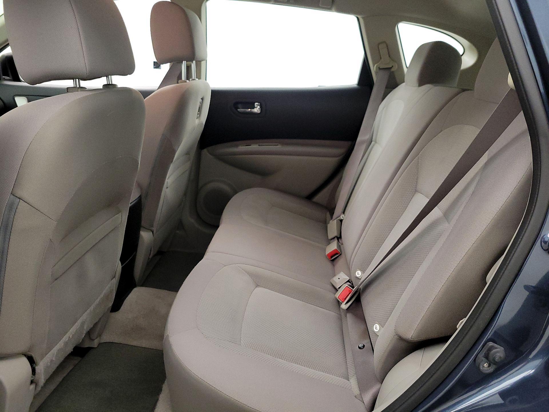 Thumbnail: 2014 Nissan Rogue - 18